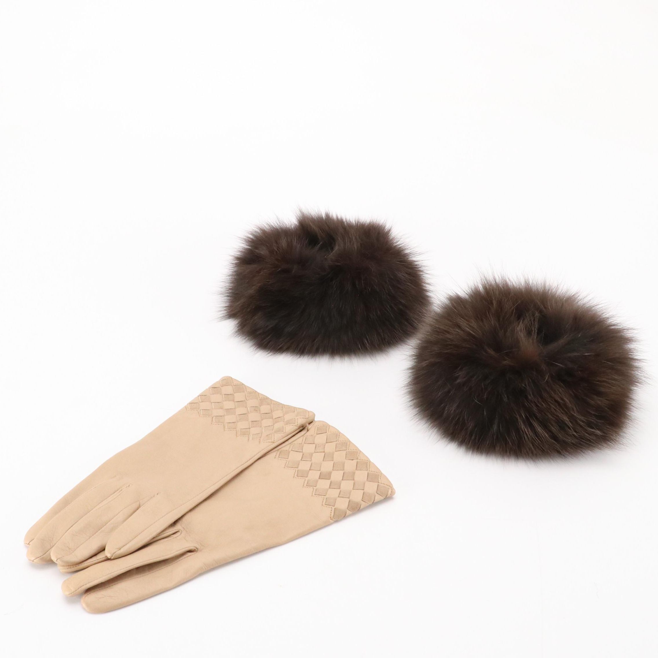 SPI Brown Fox Fur Cuffs and Martelli Glove Factory Beige Lambskin Leather Gloves