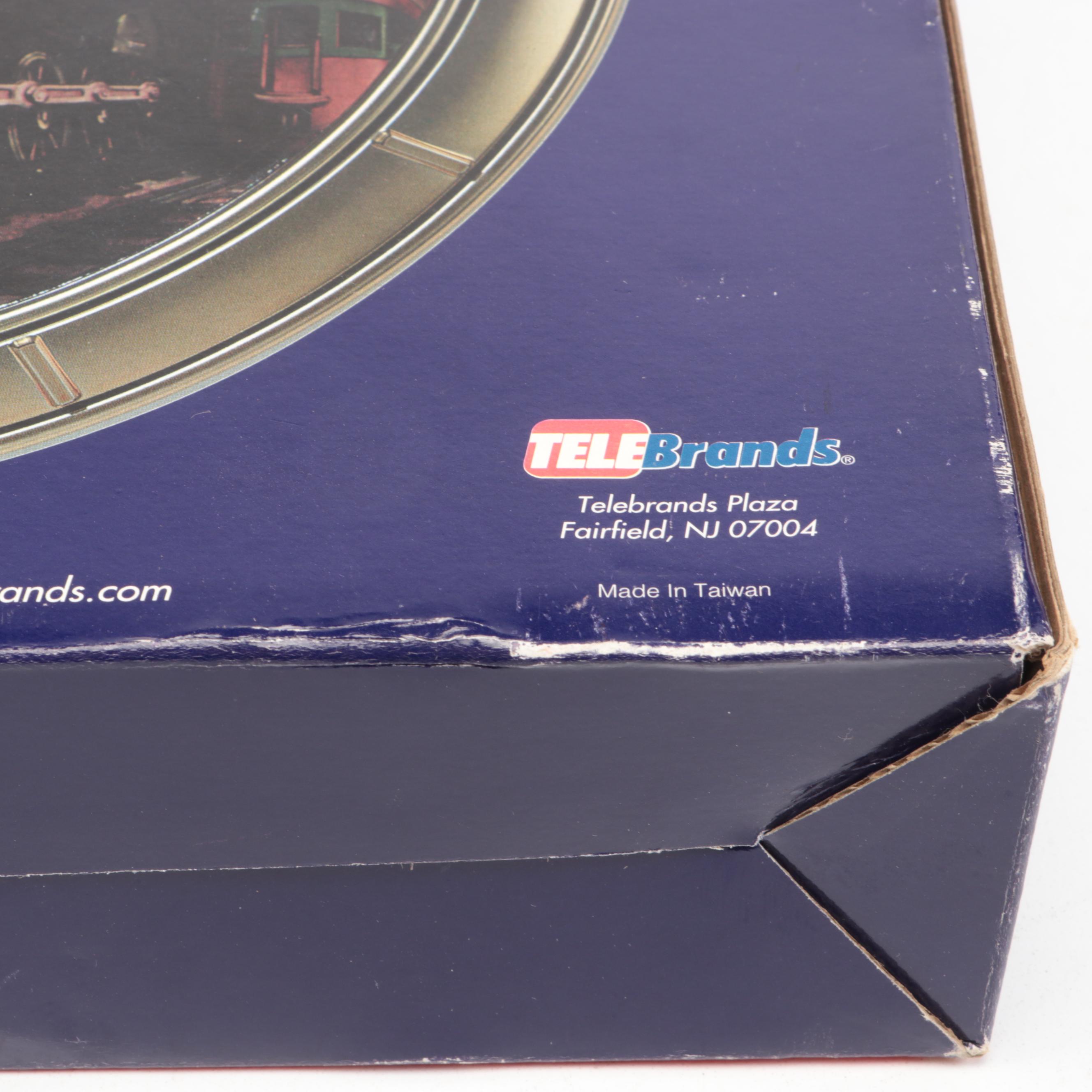 Lionel Collectible Train Wall Clock with Desktop Locomotive Train Set