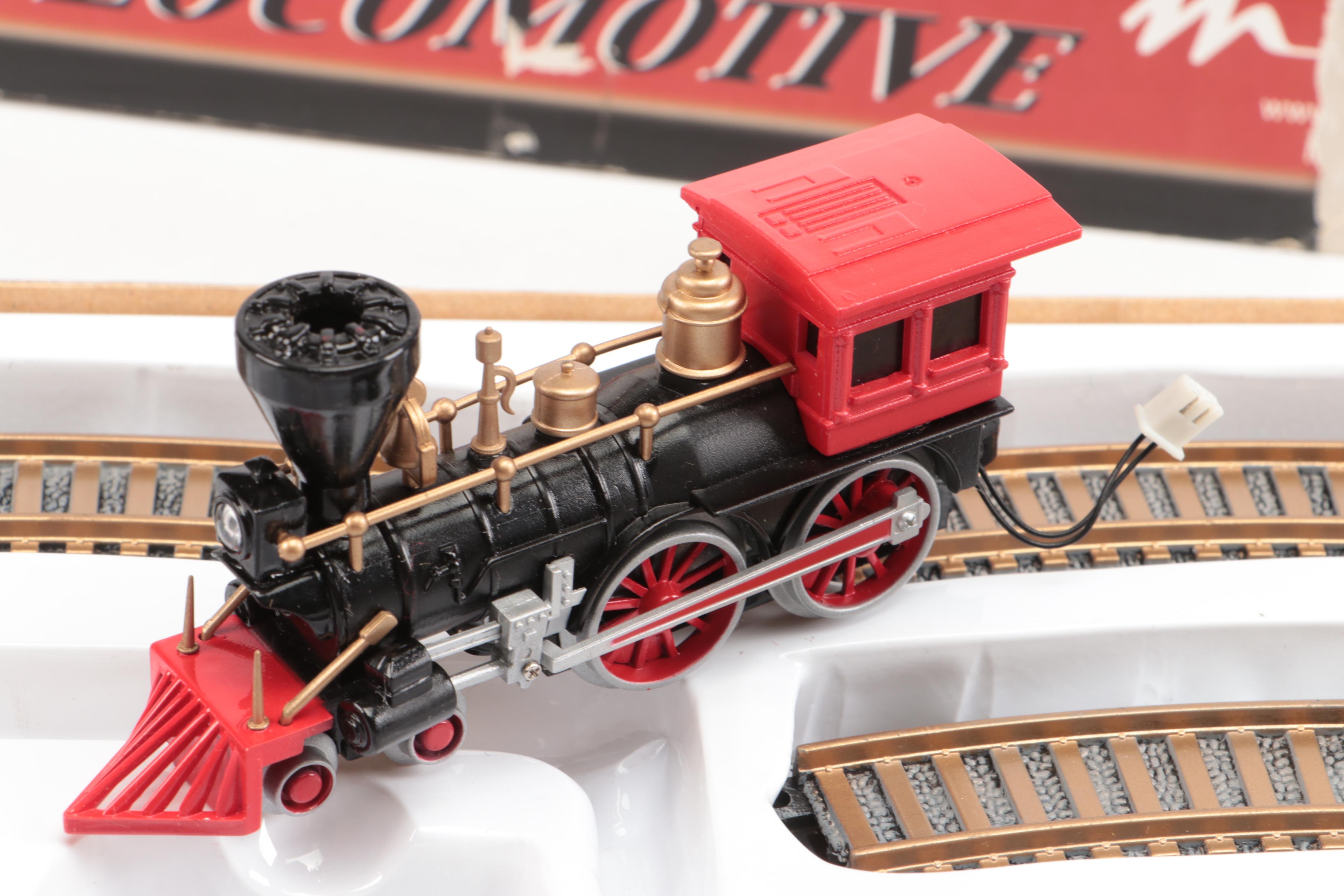 Lionel Collectible Train Wall Clock with Desktop Locomotive Train Set