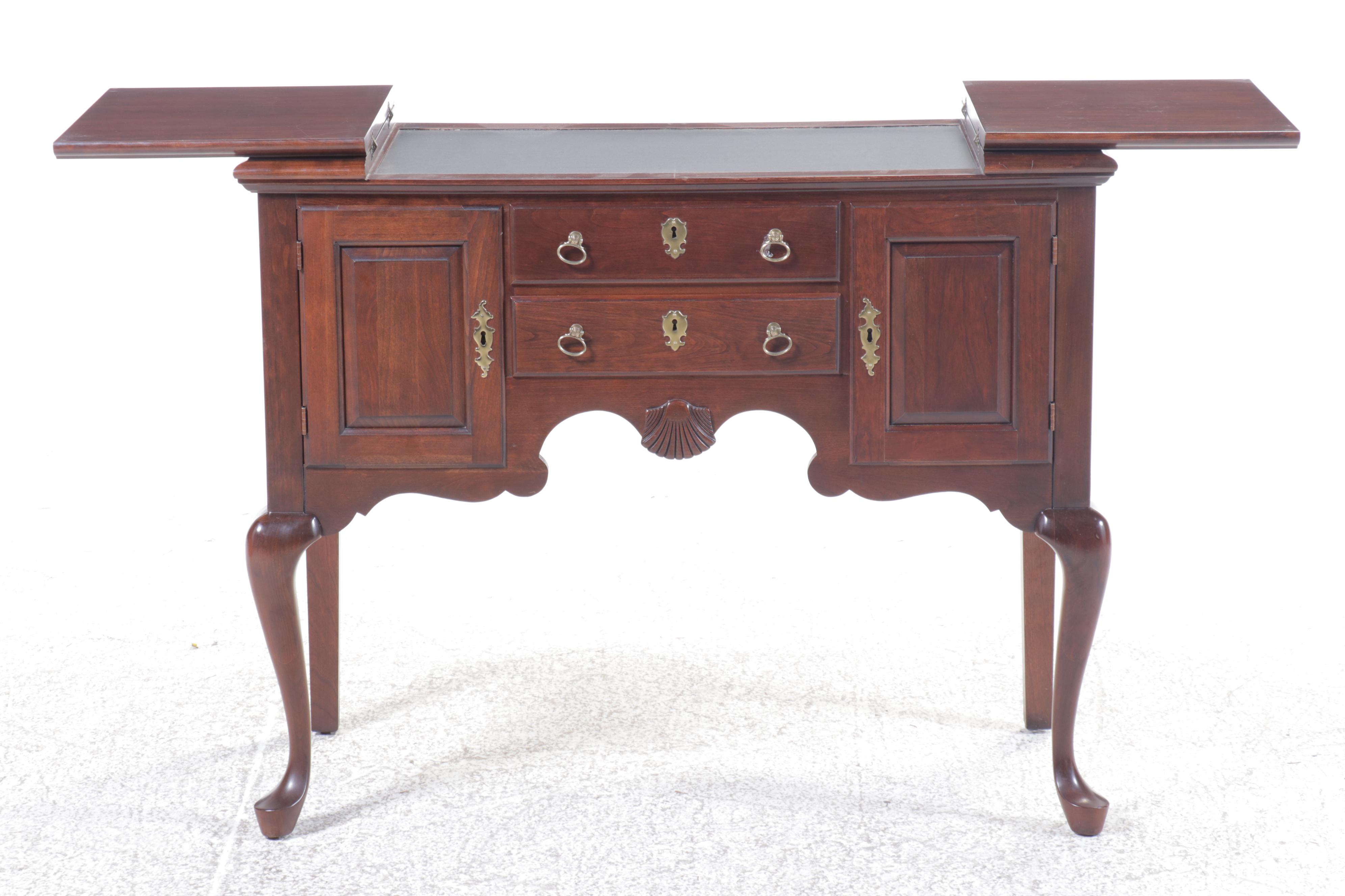 Pennsylvania House Queen Anne Style Walnut Finish Lowboy Flip Top Sideboard