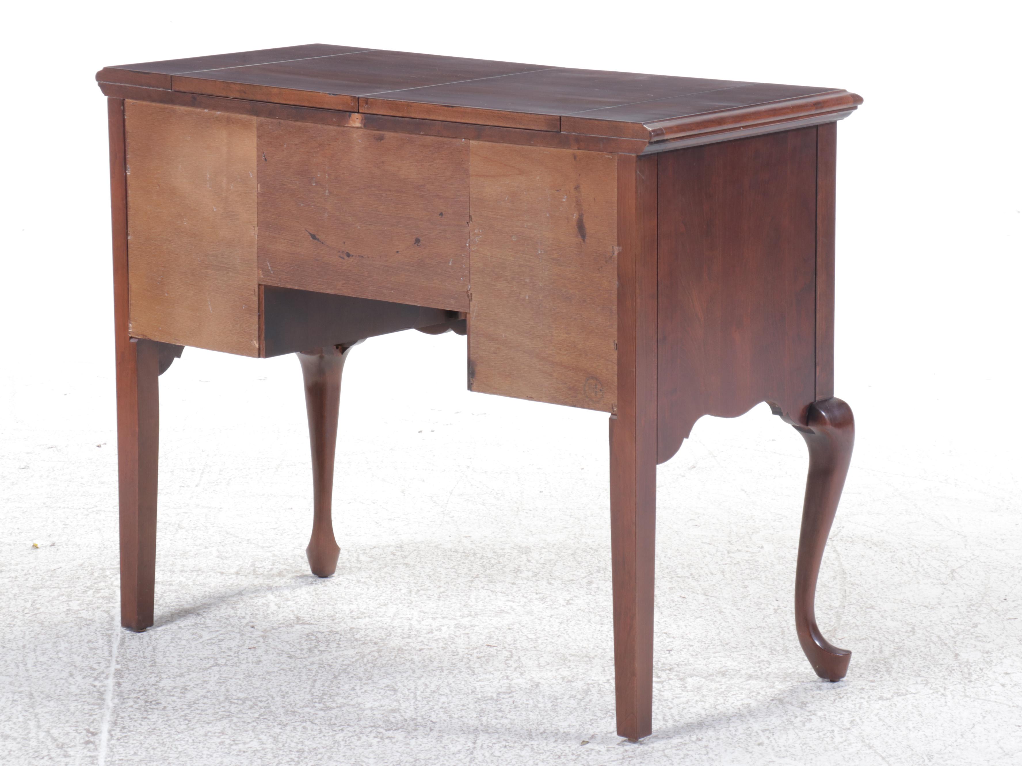 Pennsylvania House Queen Anne Style Walnut Finish Lowboy Flip Top Sideboard