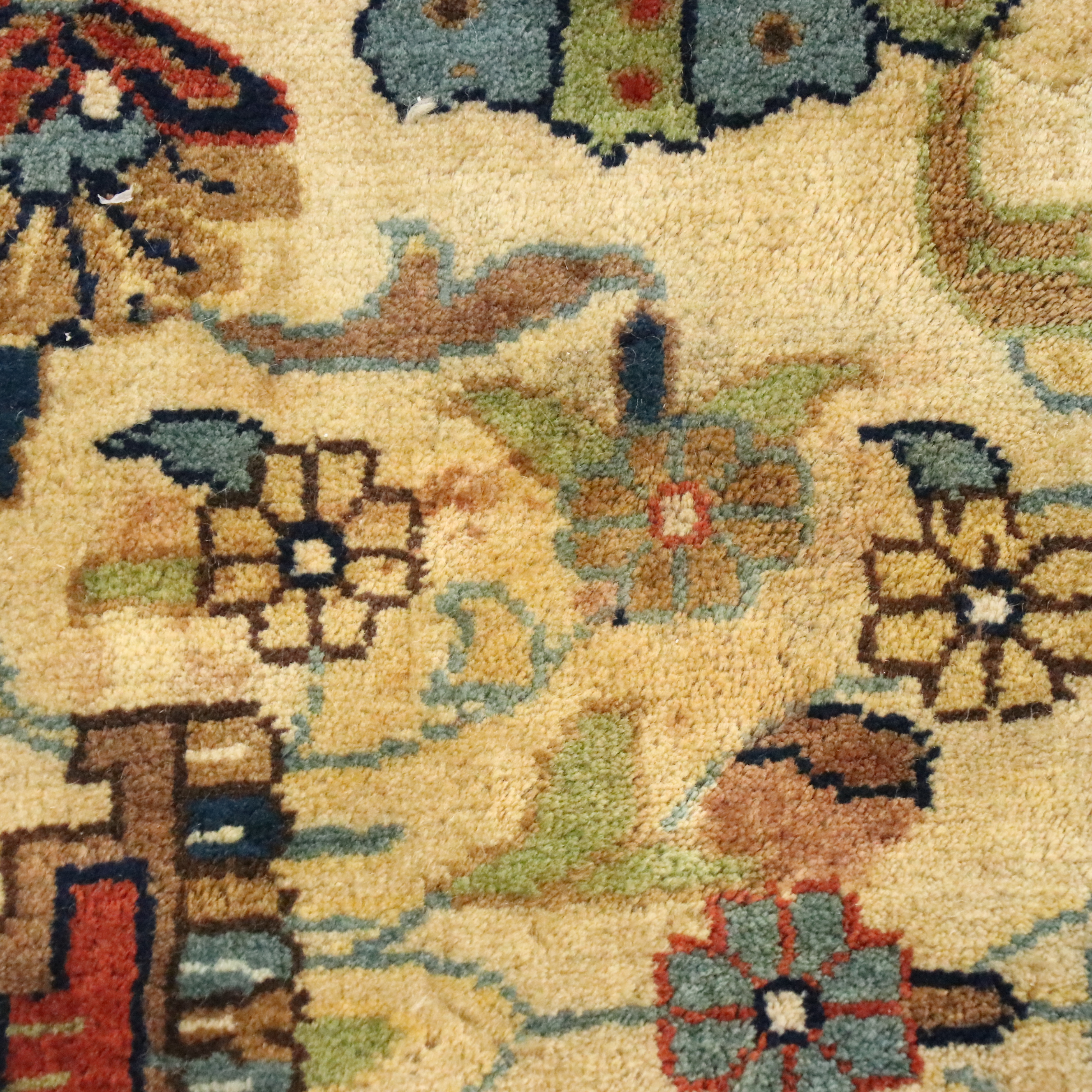 8'11 x 9'10 Hand-Knotted Indo-Persian Heriz Area Rug