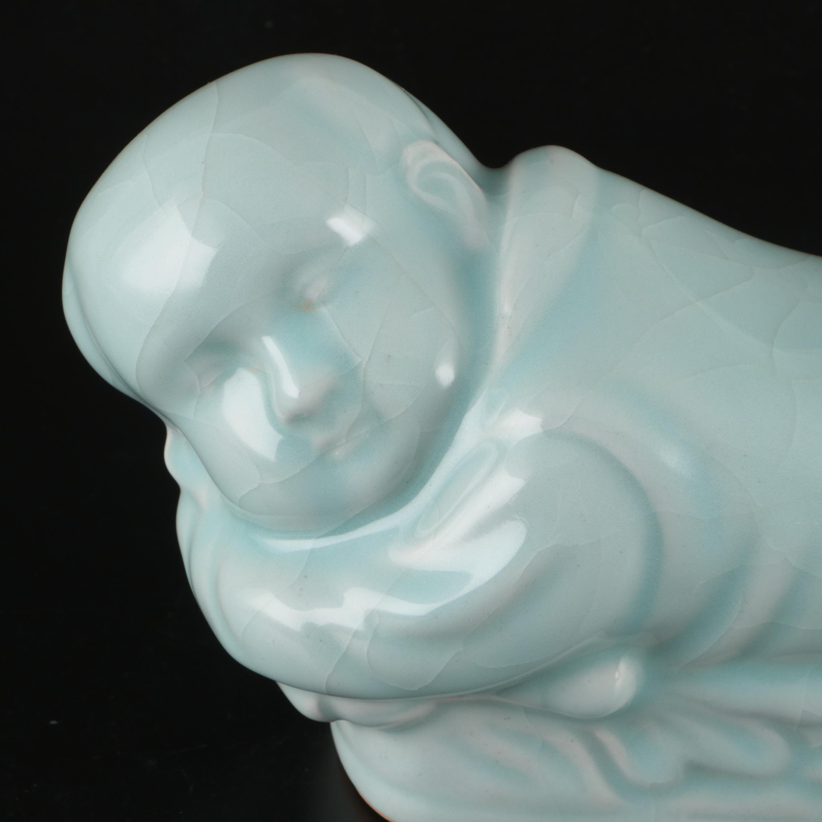 Chinese Porcelain Opium Pillow with Kagiya Demitasse Cups and Saucers and Jar