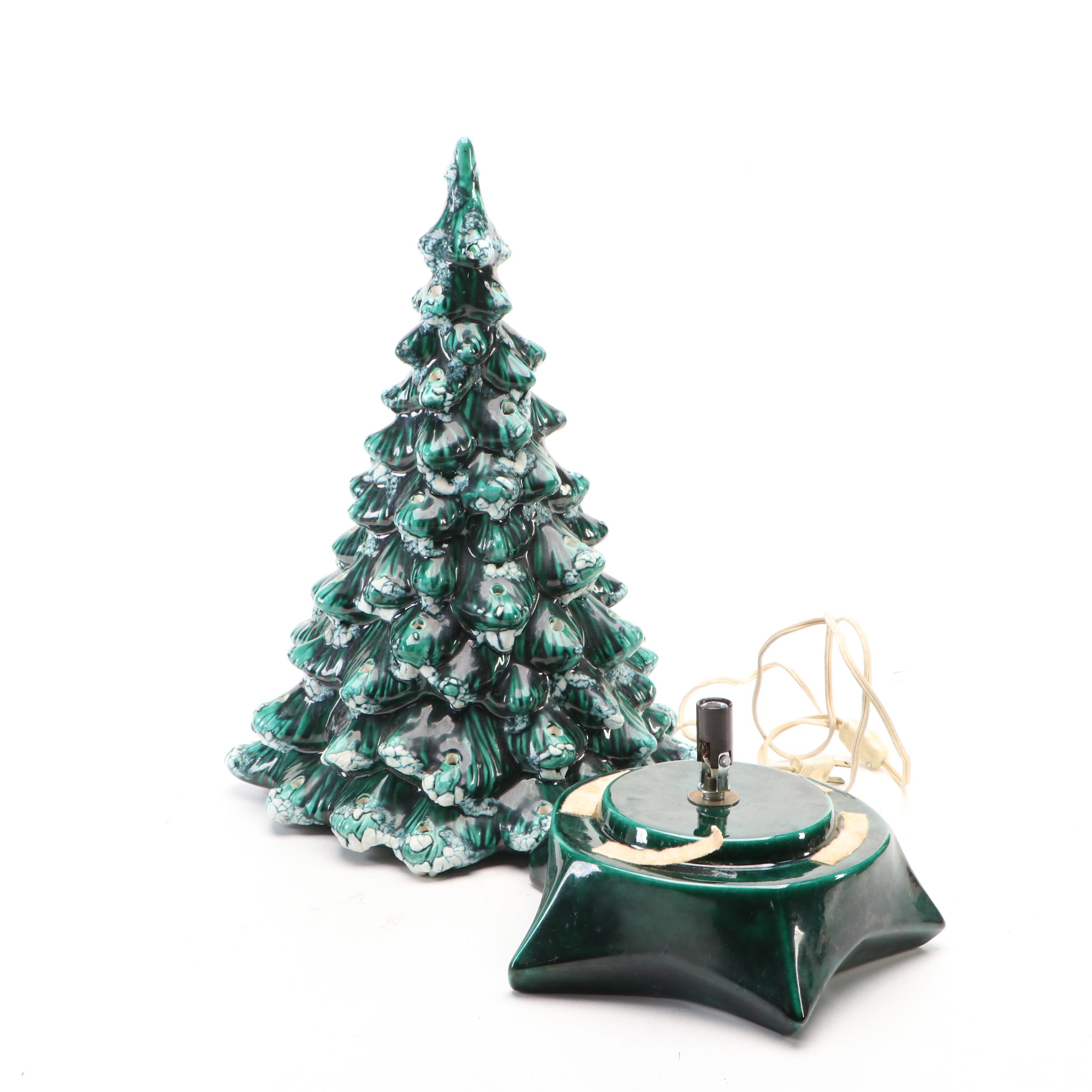 Holland Mold Ceramic Illuminated Christmas Tree