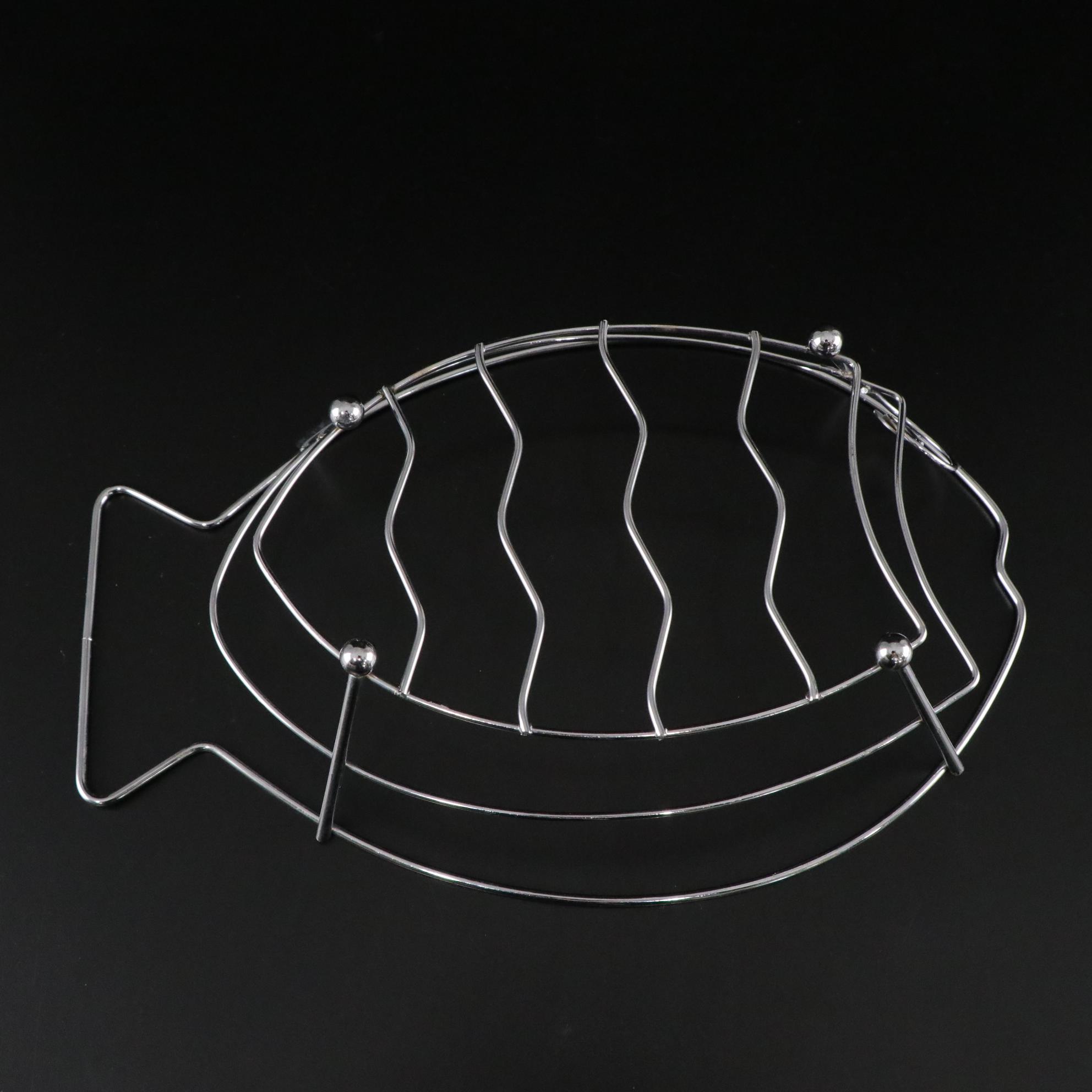 French Arcoroc "Poisson" and Anchor Hocking Glass Plates with Wire Fish Basket