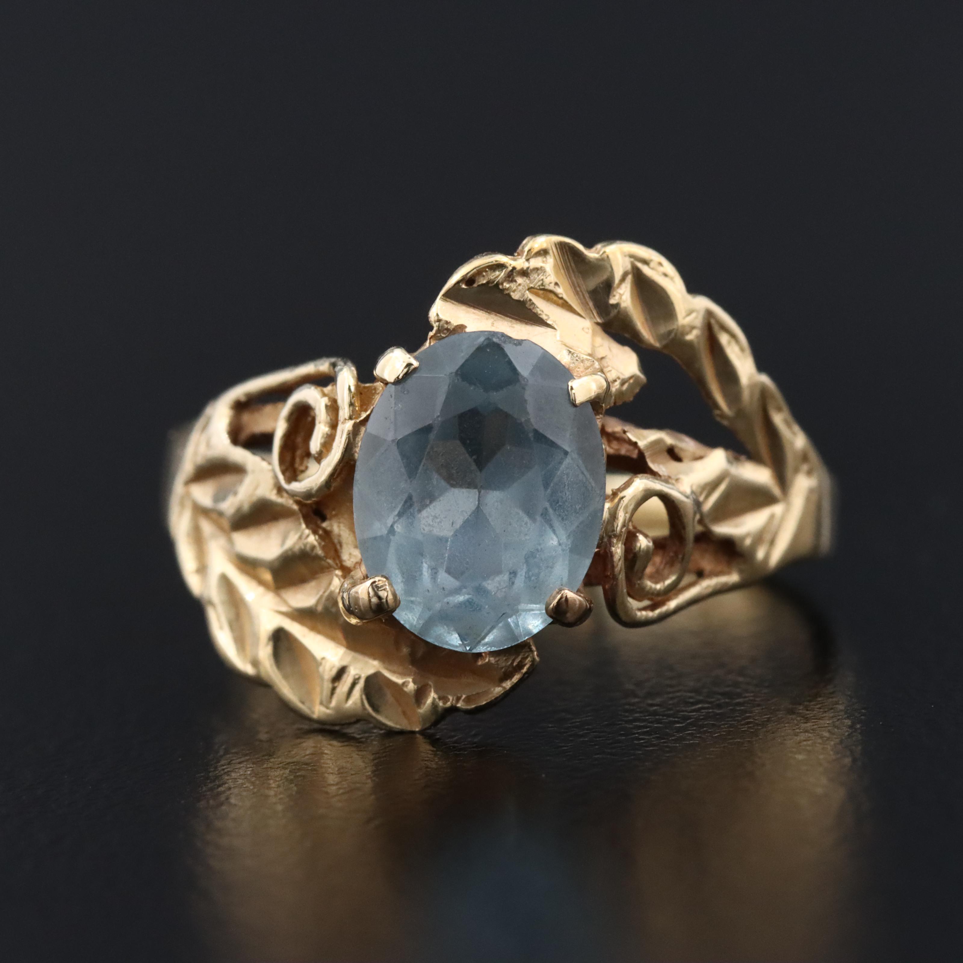 10K Spinel Leaf Ring