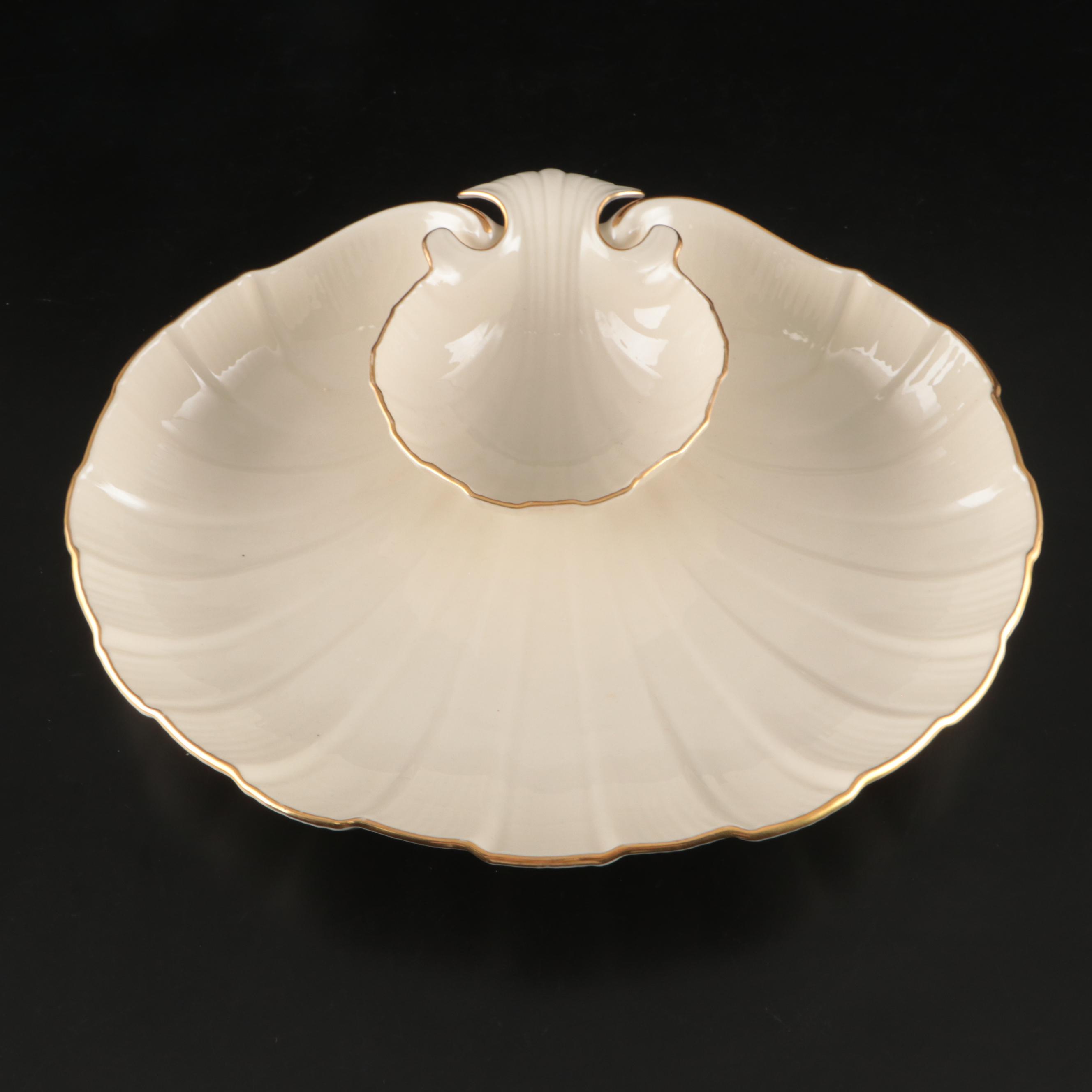 Lenox Holiday Mistletoe and Spode Christmas Tree Pattern Ceramic Serveware