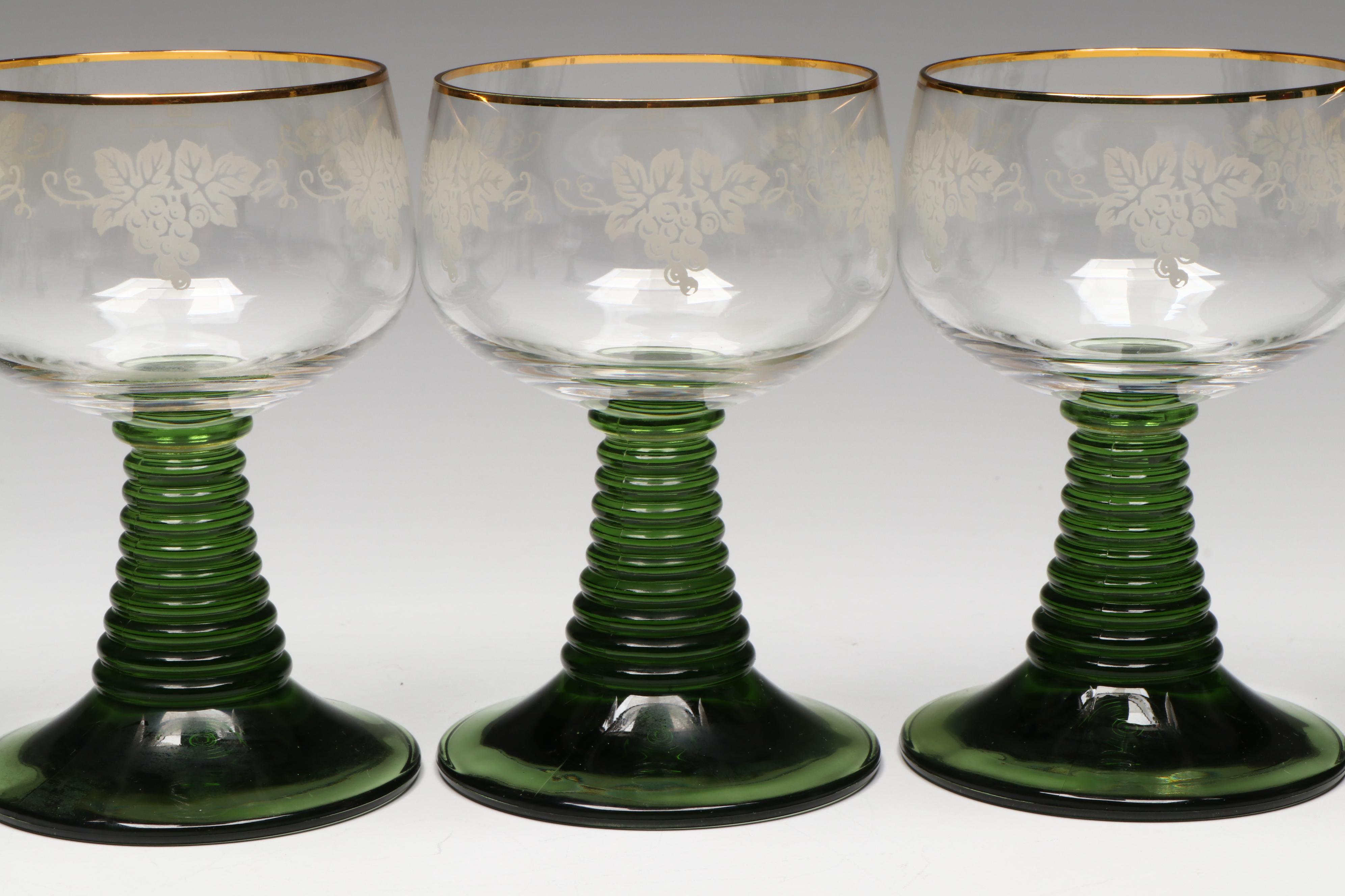 Beehive Stem Gold Rimmed Roemer Wine Glasses with Metal Rack