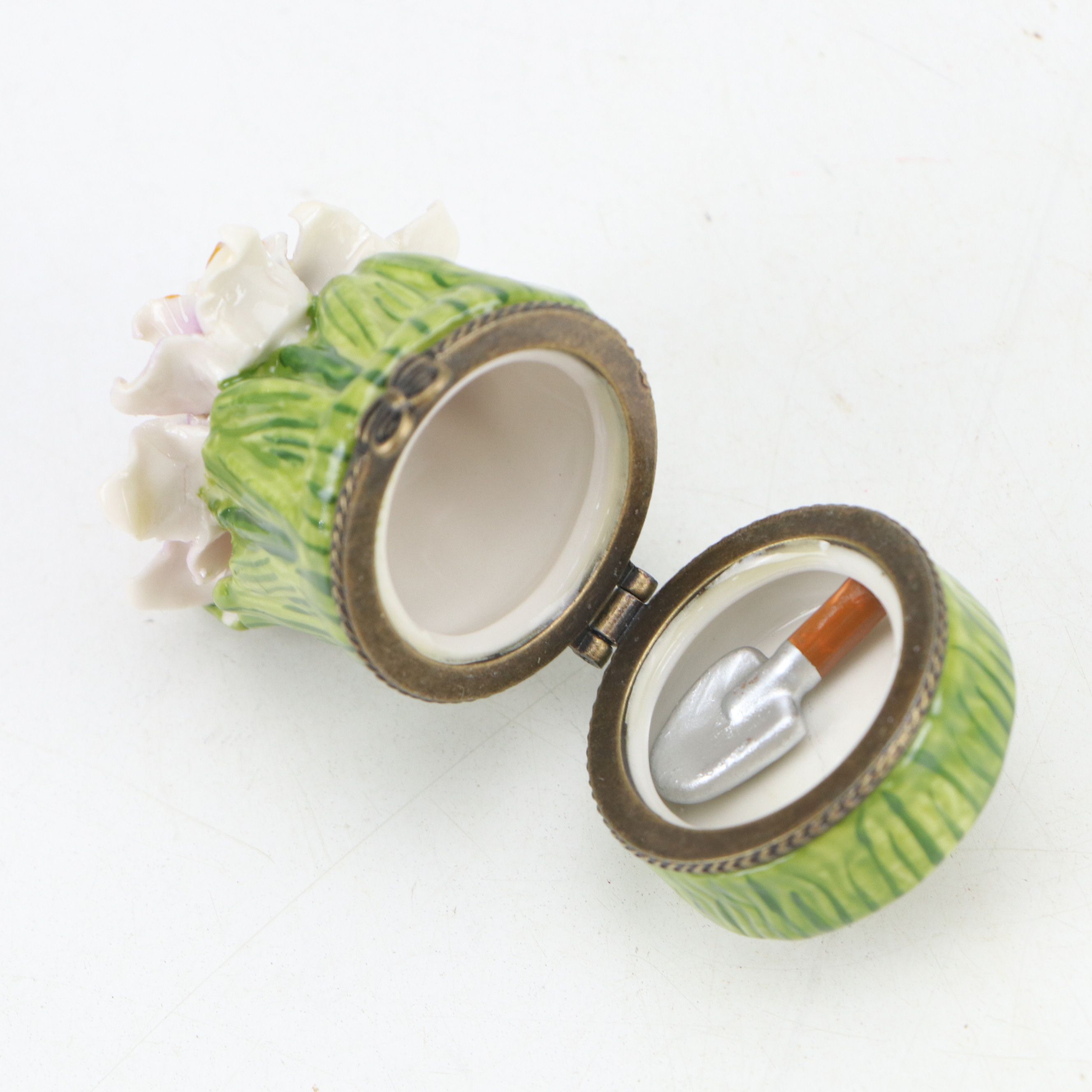 Herend Porcelain Butterfly Bud Vase with Boxes