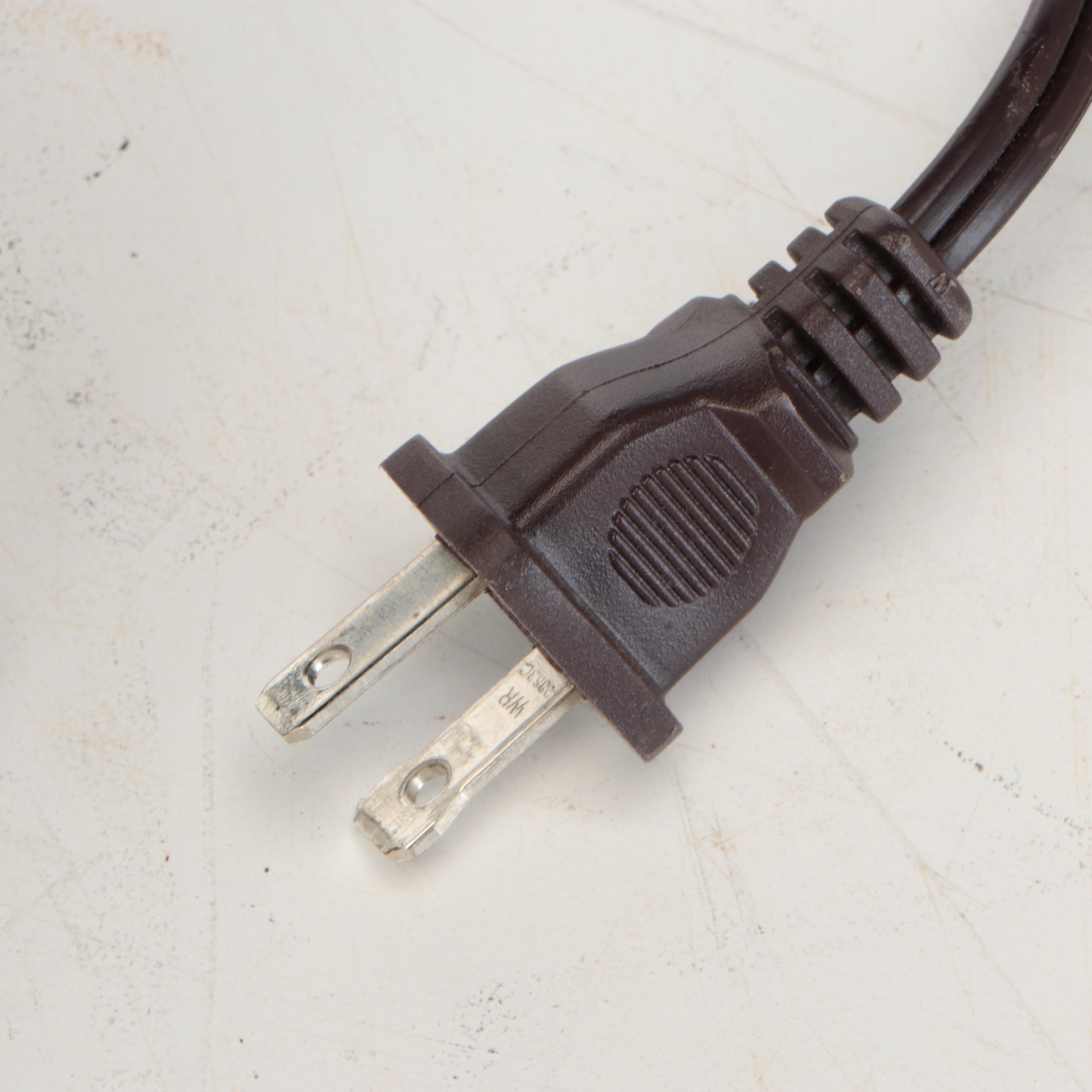 Crackle Glaze Finish Ceramic and Metal Table Lamp with Silk Shade