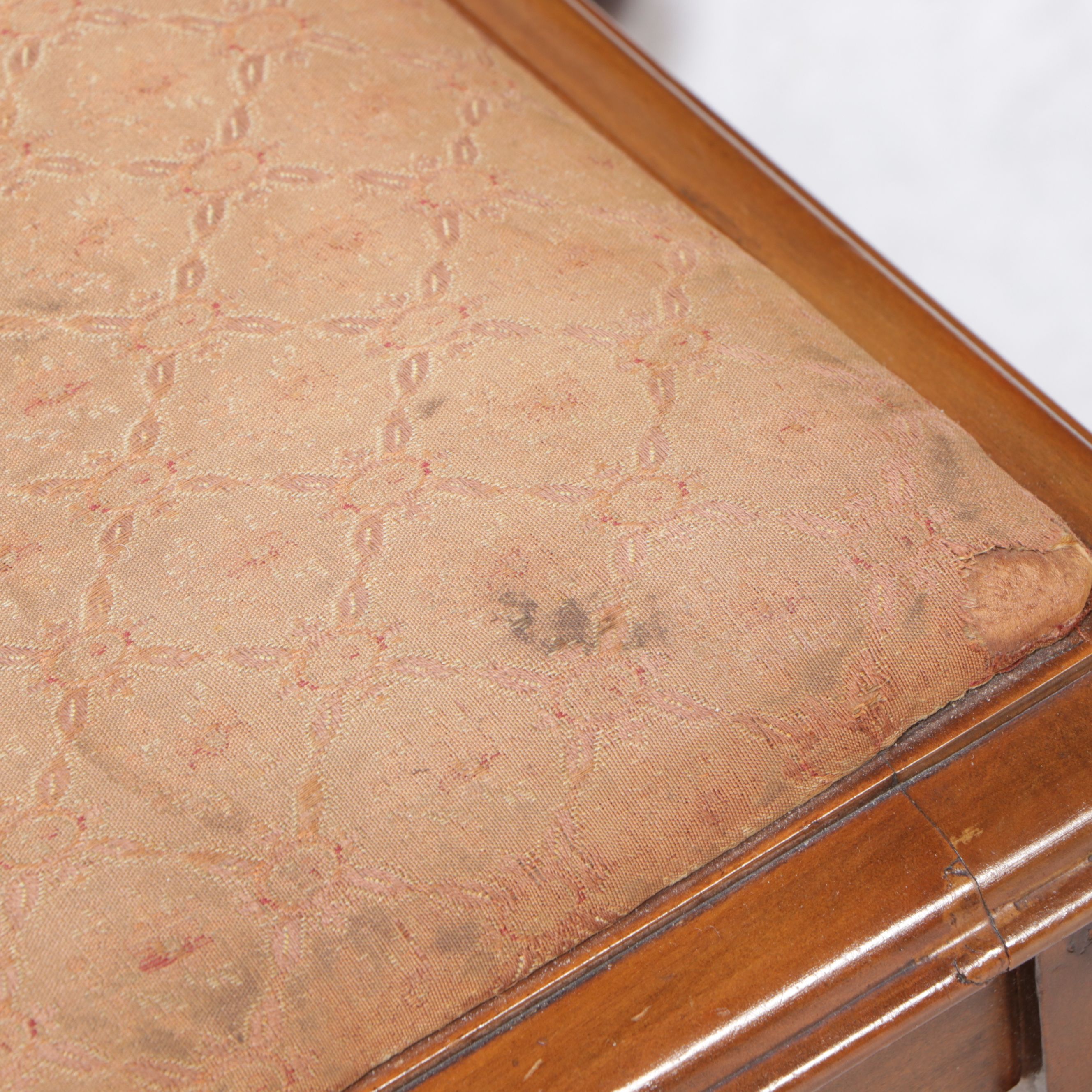 The Tennenbaum Company Edwardian Style Vanity and Stool