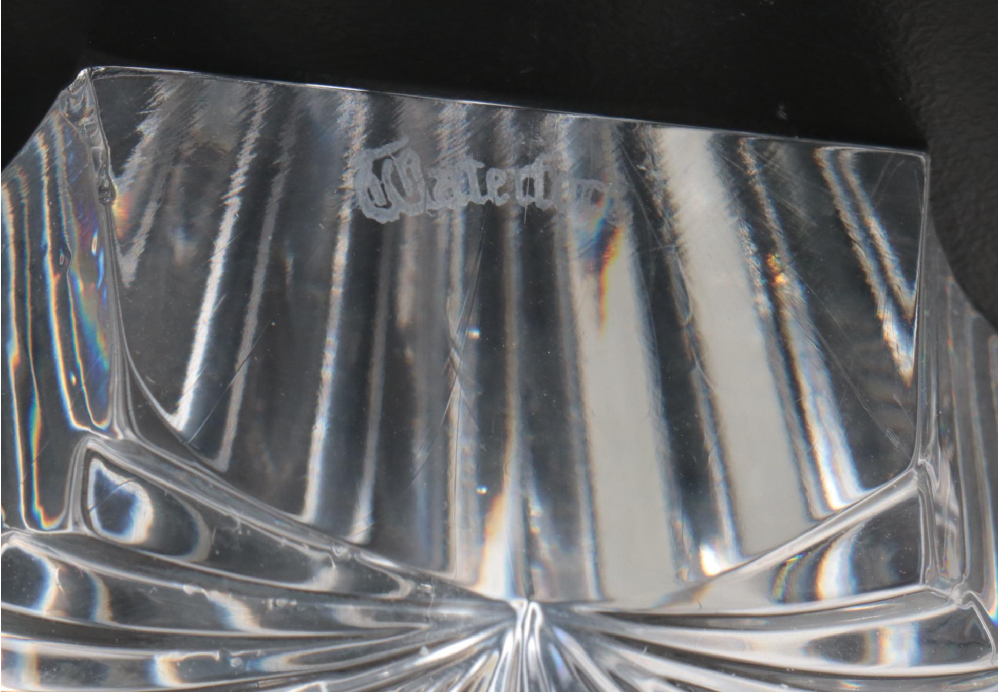 Oleg Cassini Oyster, Simon Pearce Sailboat, and More Paperweights