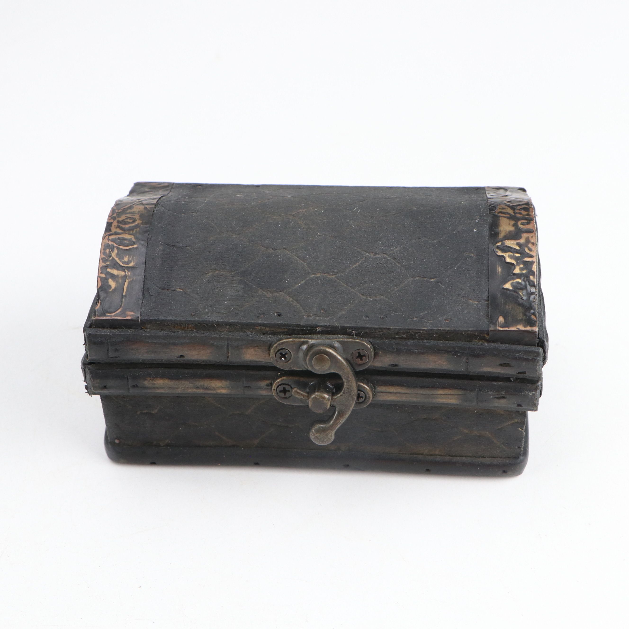 Victorian Style Glass Terrarium with Artichoke Finials and Other Décor