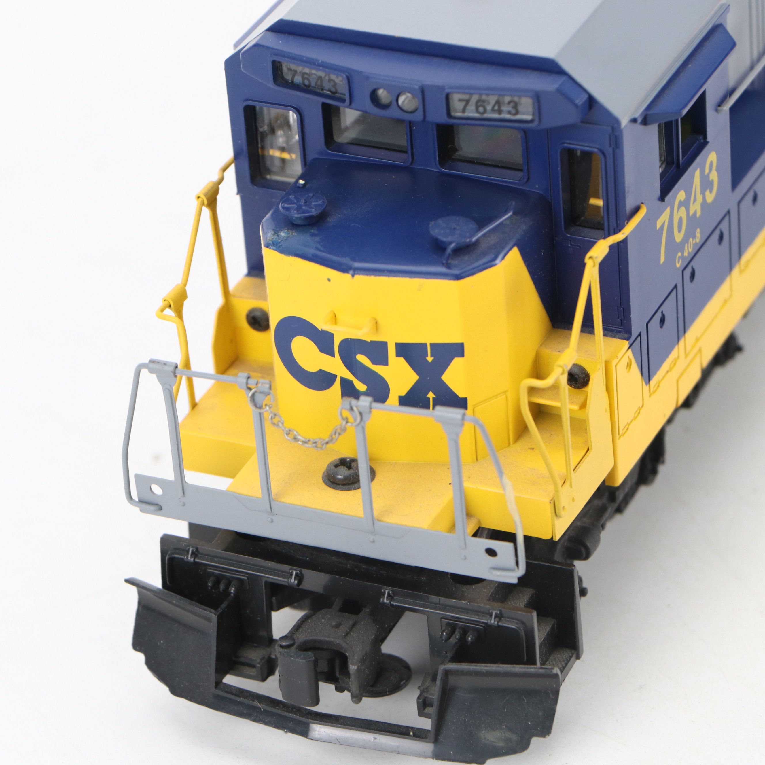 Lionel Electric Trains CSX Diesel Locomotive