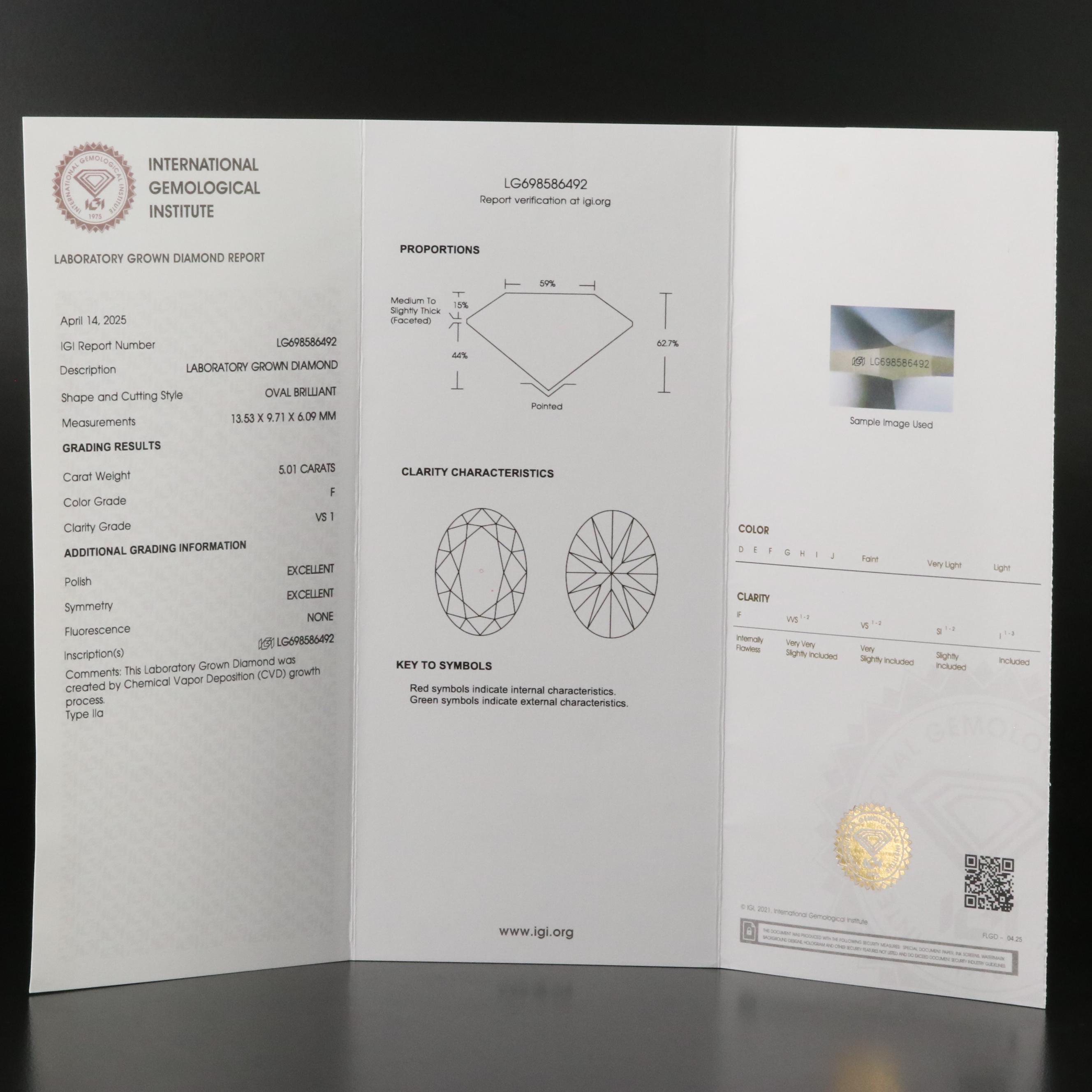 18K 5.01 CT Lab Grown Diamond Solitaire Ring with IGI Report