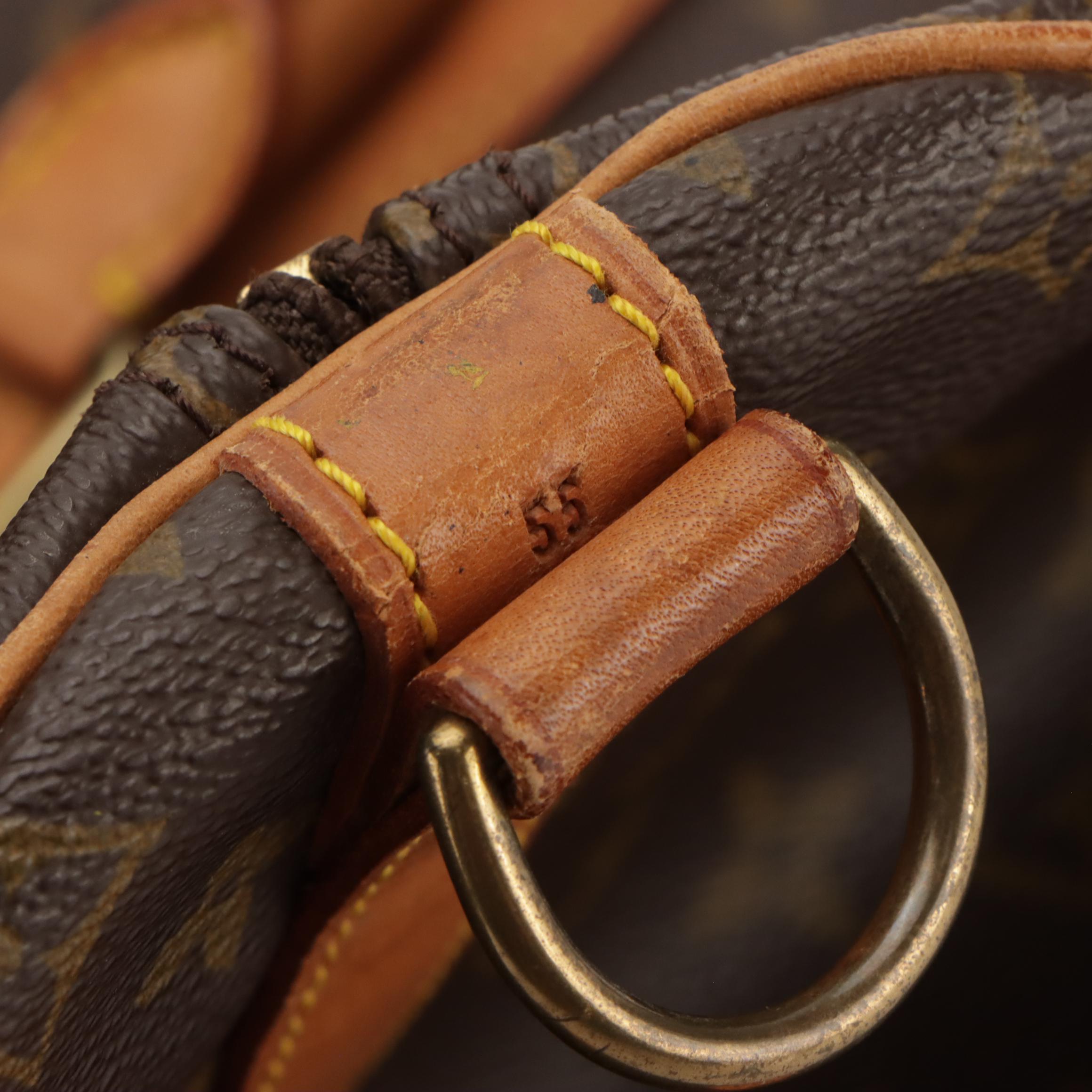 Louis Vuitton Keepall 55 Bandoulière in Monogram Canvas and Vachetta Leather