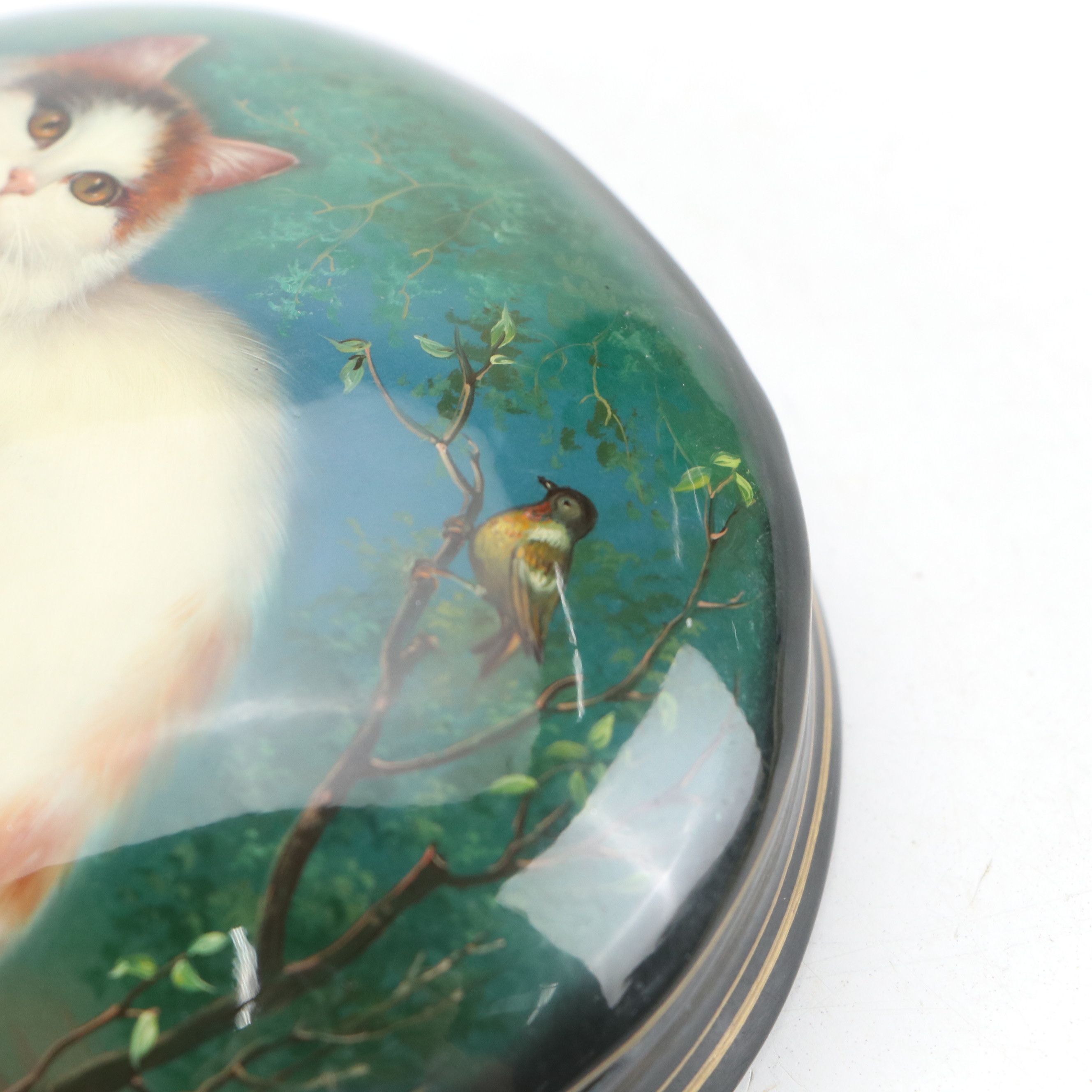 Russian Fedoskino Hand-Painted Cat Portrait Lacquerware Box