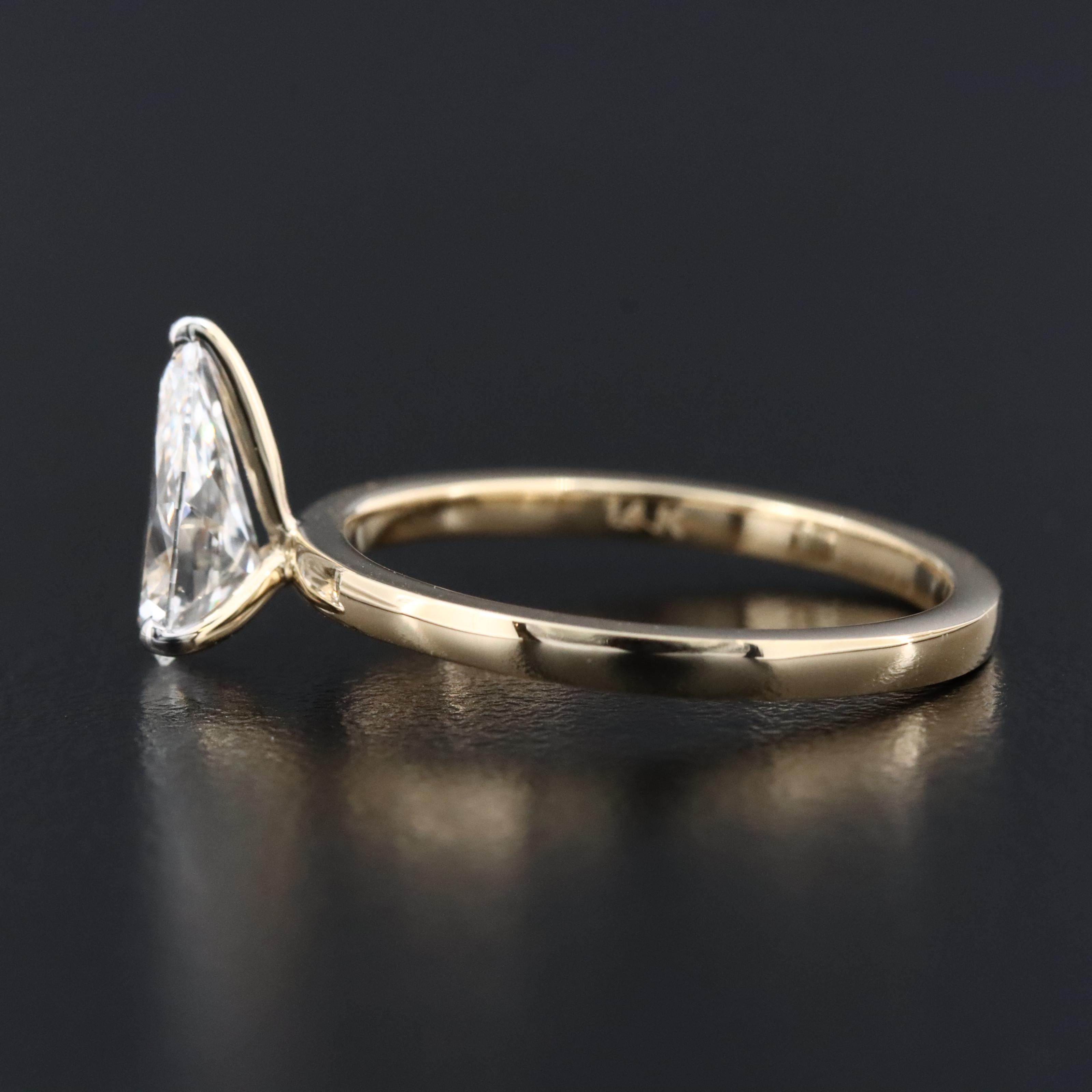 14K 1.00 CT Lab Grown Diamond Solitaire Ring with IGI Report