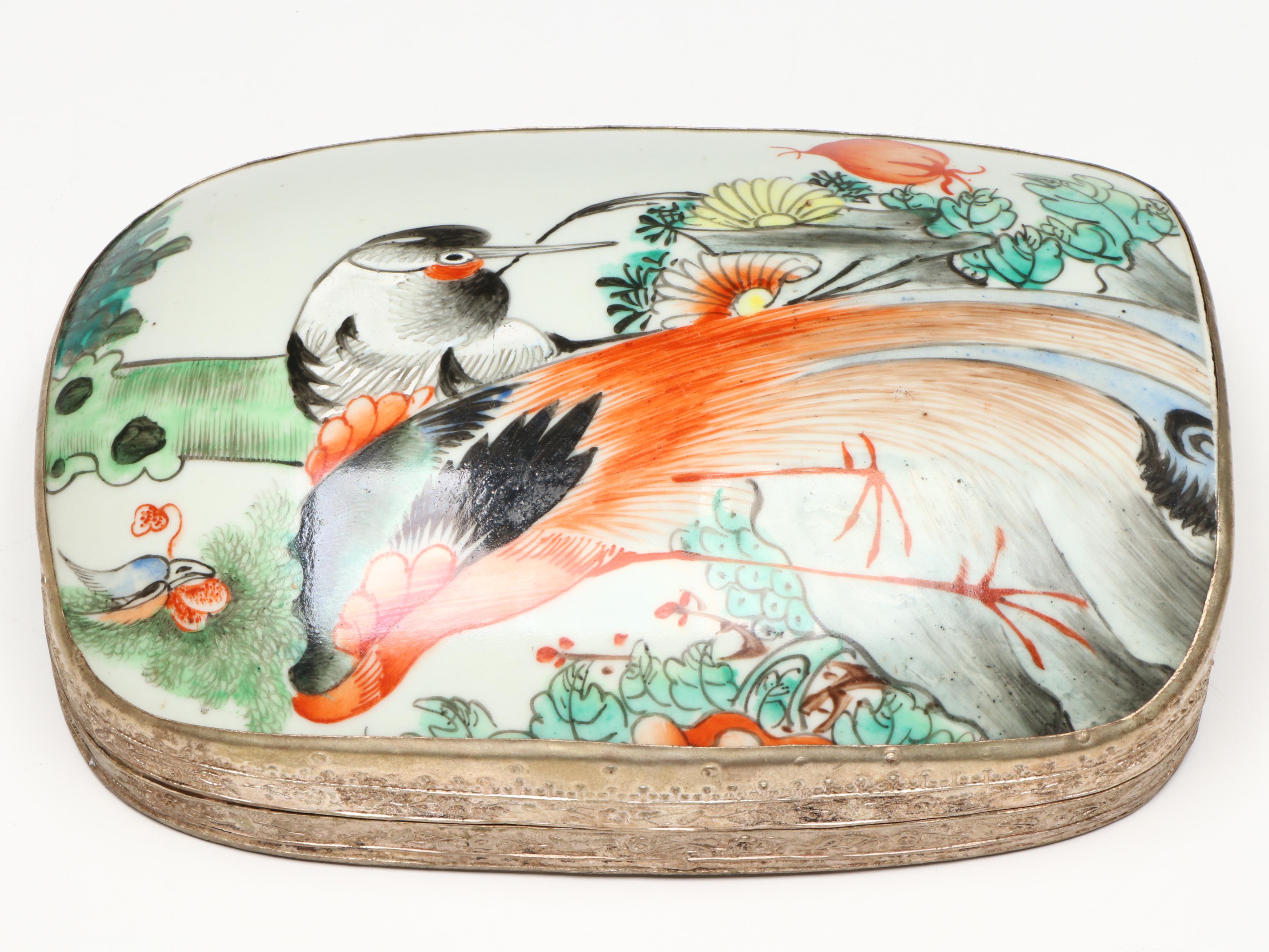 Chinese Cabbage Leaf and Butterfly Porcelain Plate with Peacock Box