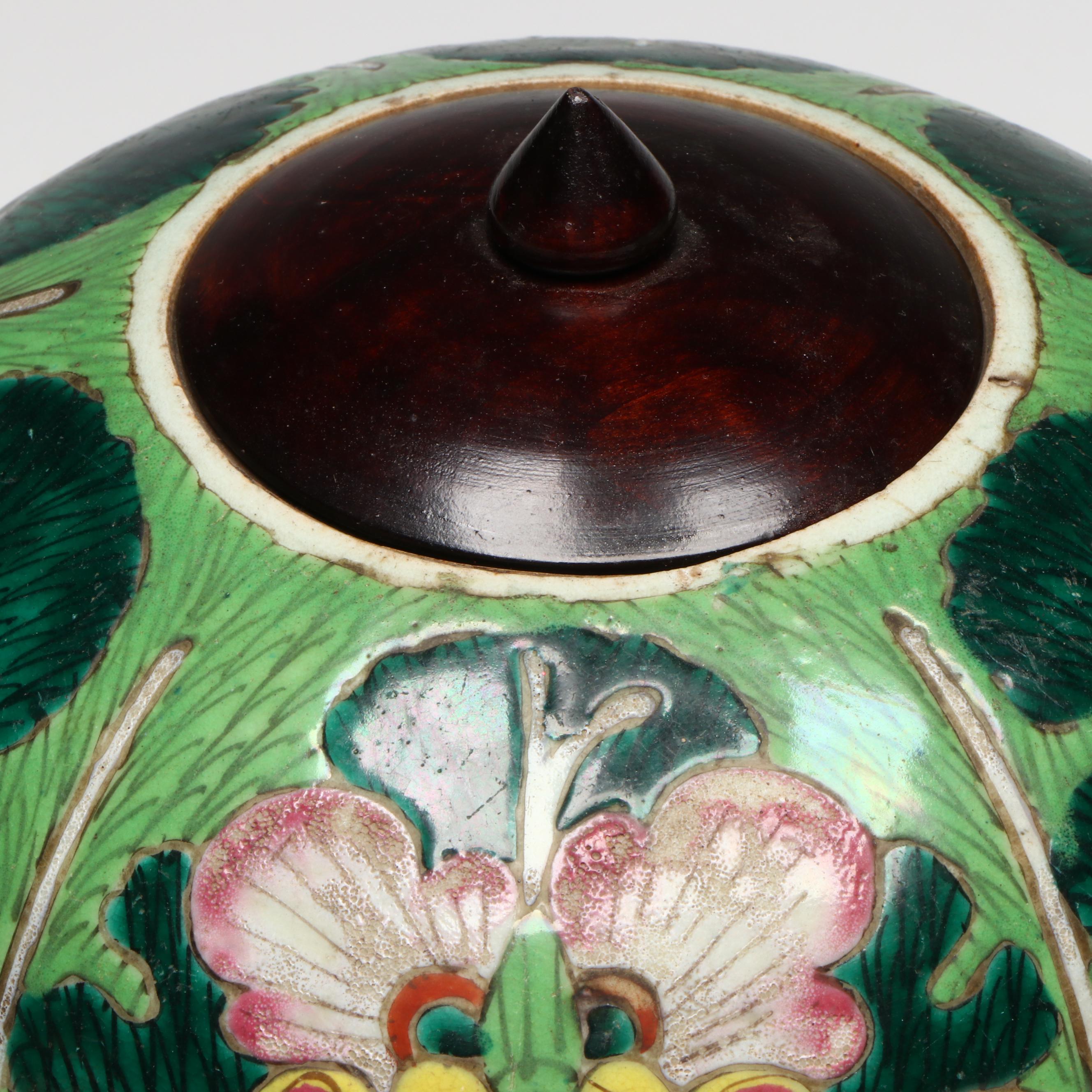 Chinese Butterfly and Cabbage Leaf Porcelain Melon Jars