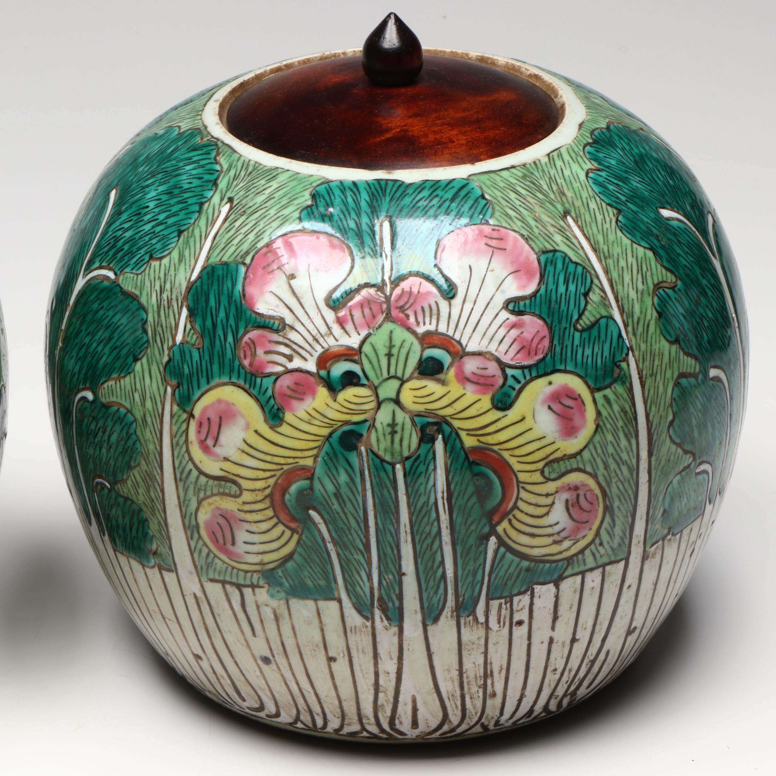 Chinese Butterfly and Cabbage Leaf Porcelain Melon Jars