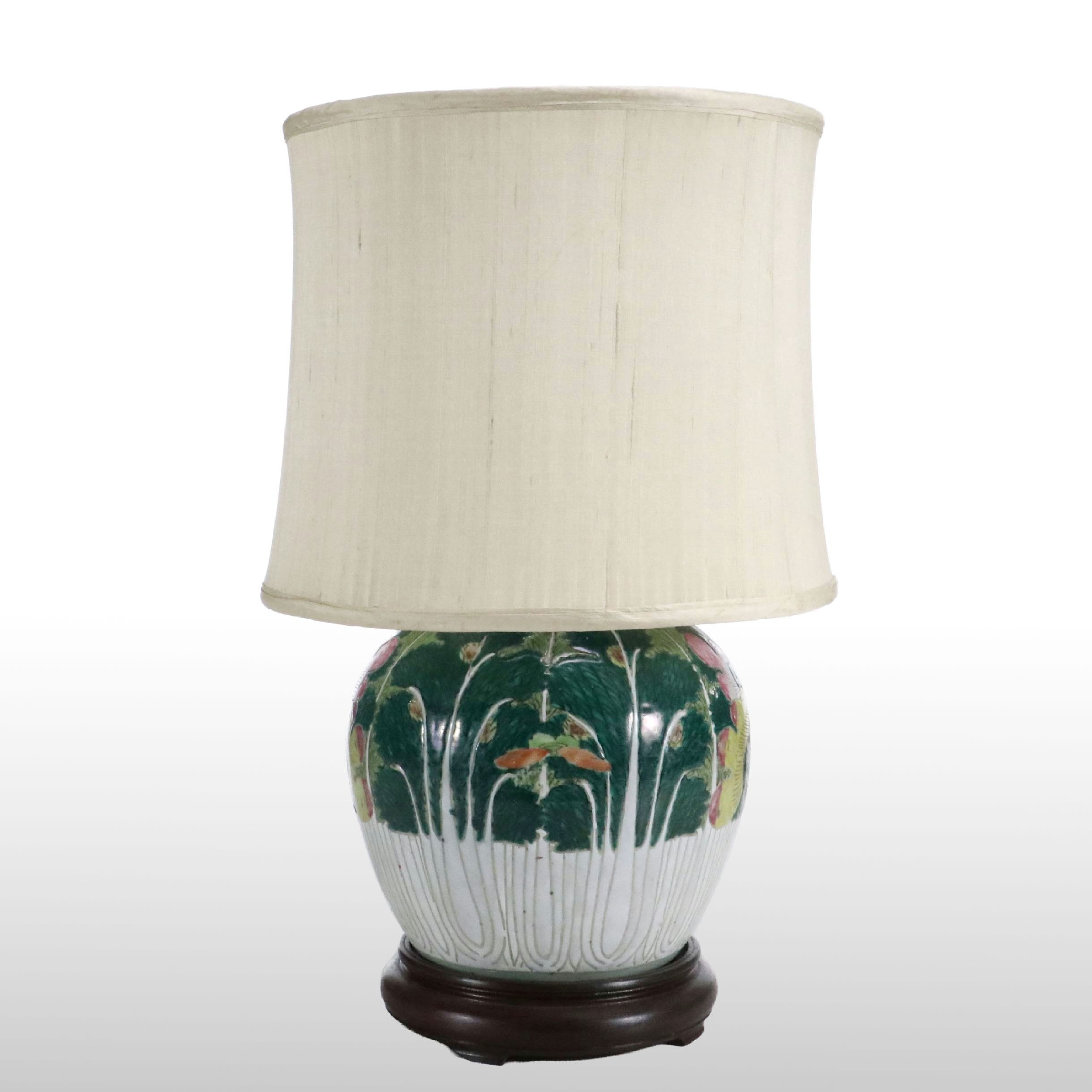 Chinese Cabbage Leaf Porcelain Lamp with Silk Drum Shade