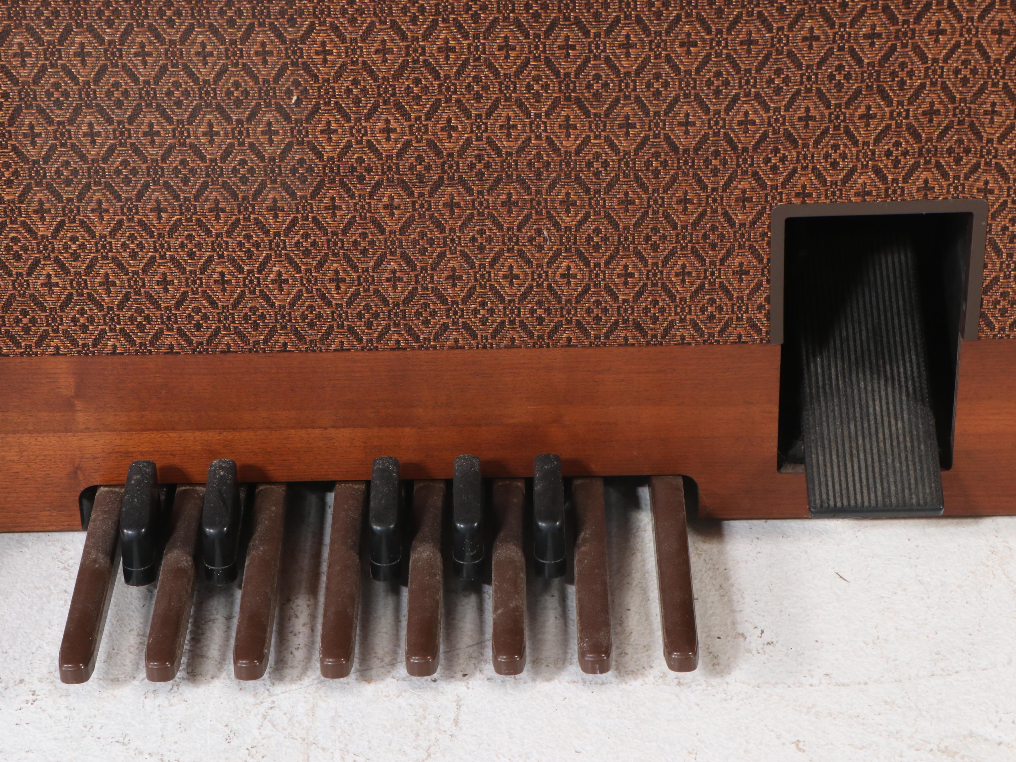 Yamaha Electone Walnut Veneered Electronic Organ