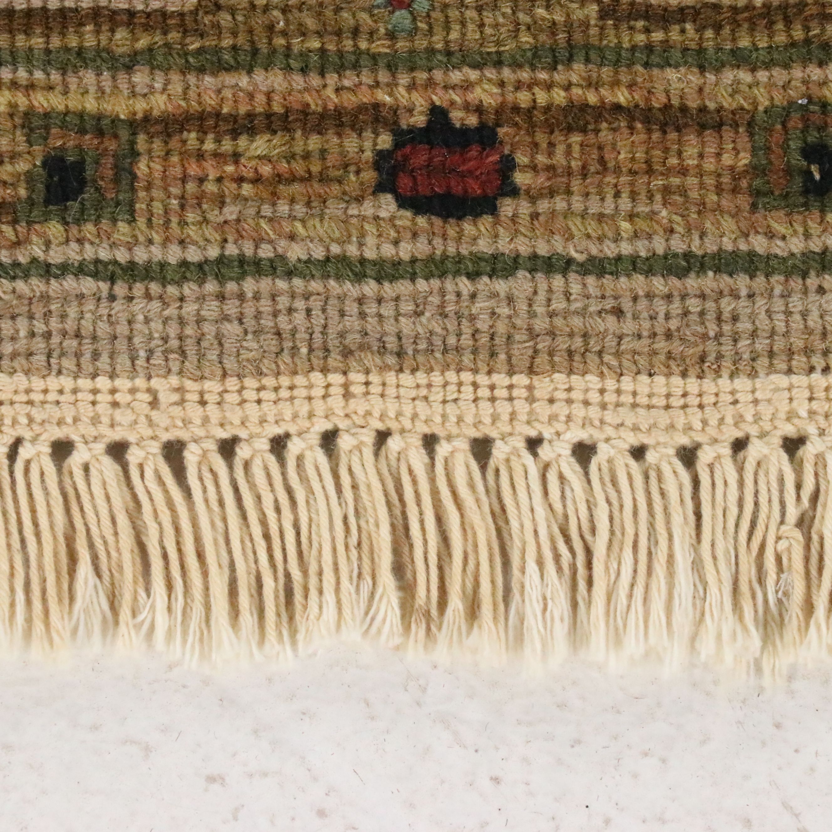 3'11 x 6'2 Handwoven Indian Soumak Area Rug