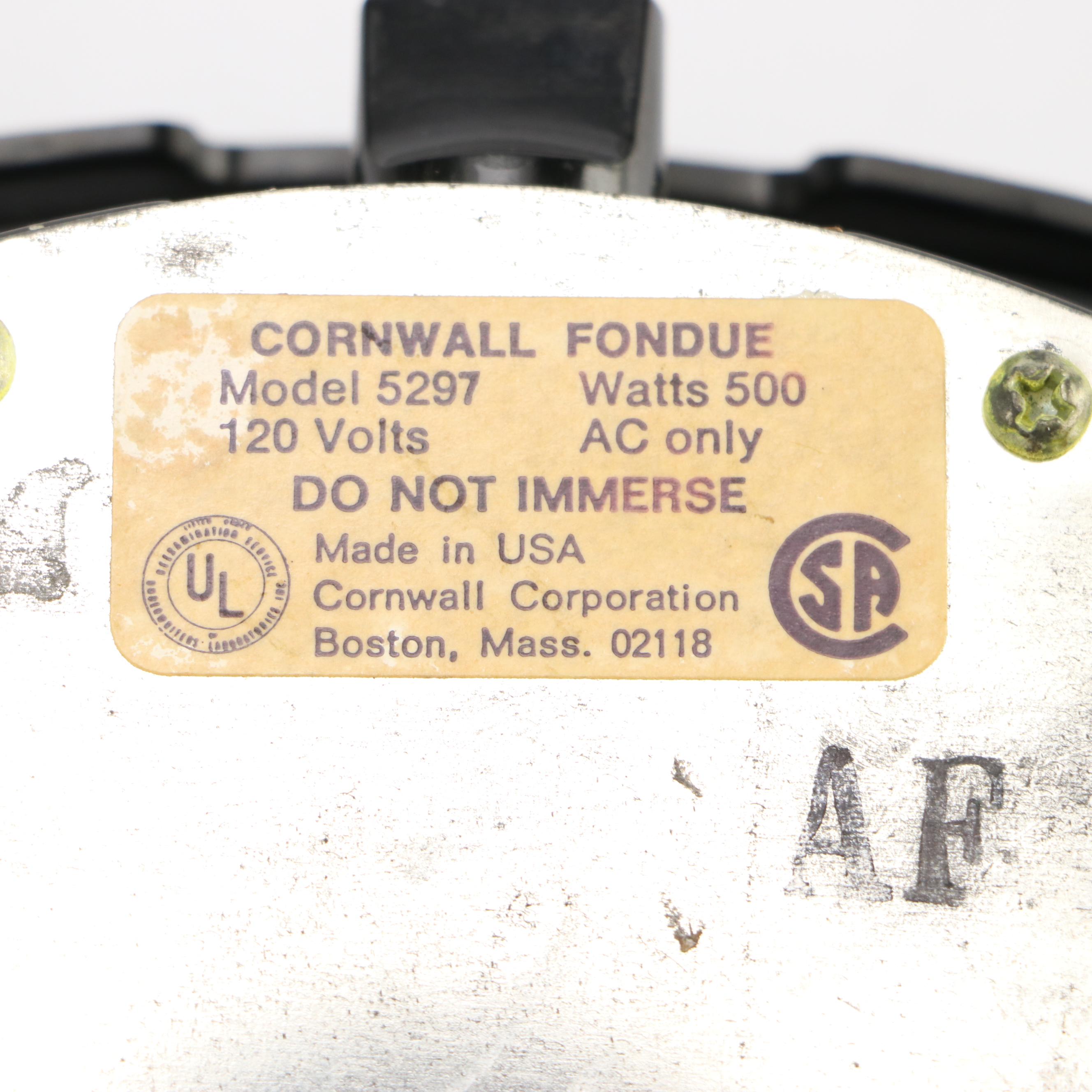 Cornwall Electric Fondue Pot with Fitz and Floyd "Moon Flower" Salad Plates