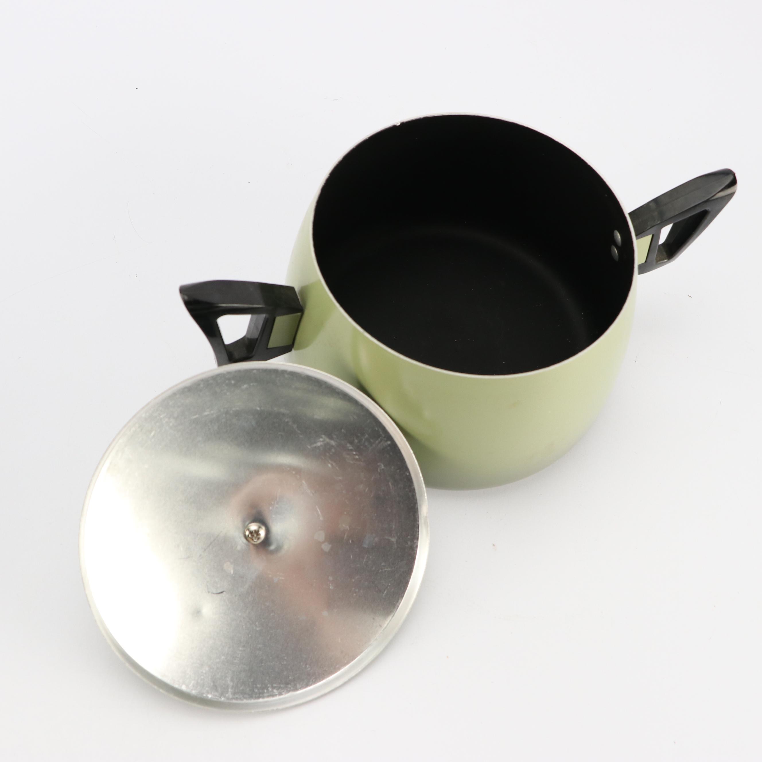 Cornwall Electric Fondue Pot with Fitz and Floyd "Moon Flower" Salad Plates