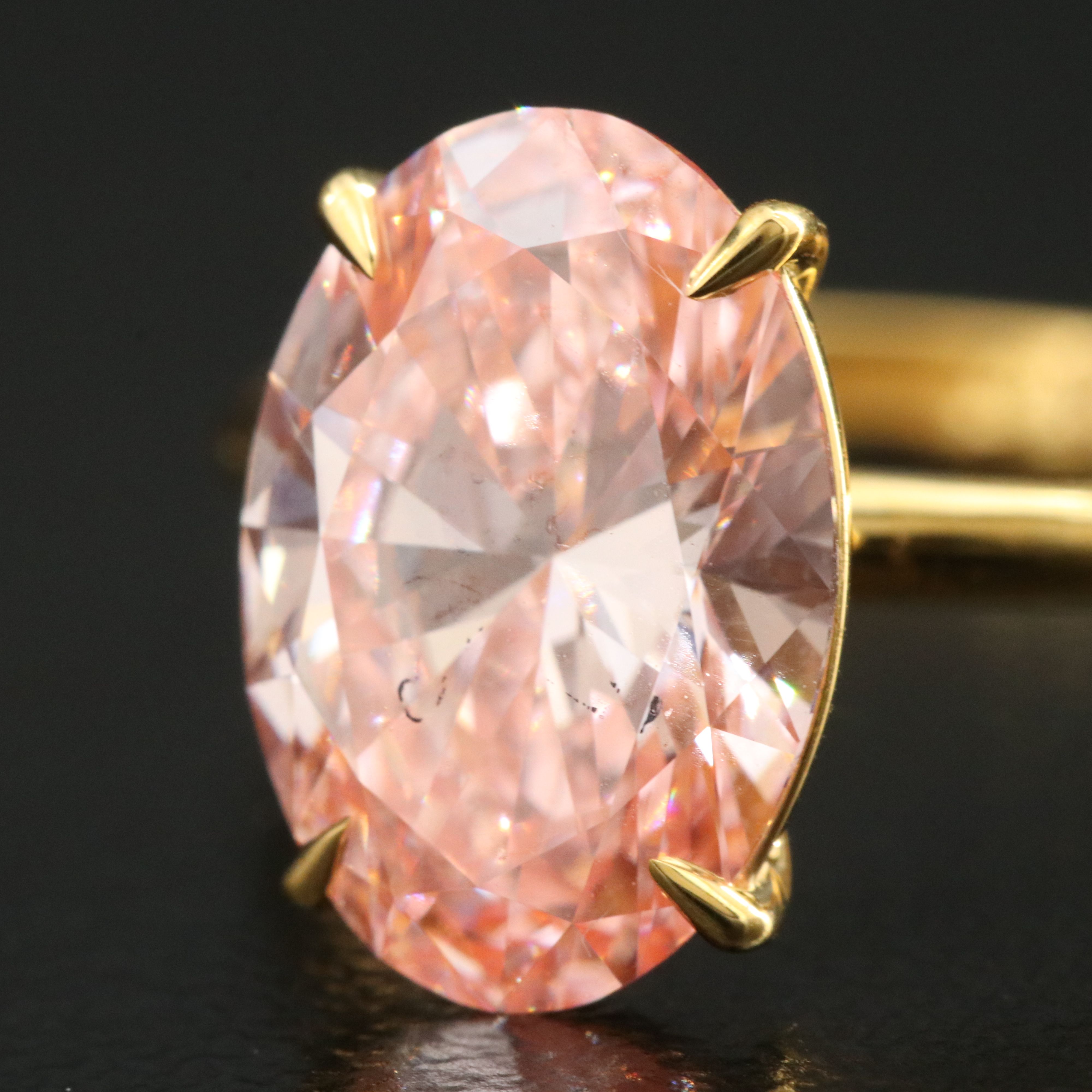 18K 3.09 CT Lab Grown Fancy Pink Diamond Solitaire Ring with IGI Report