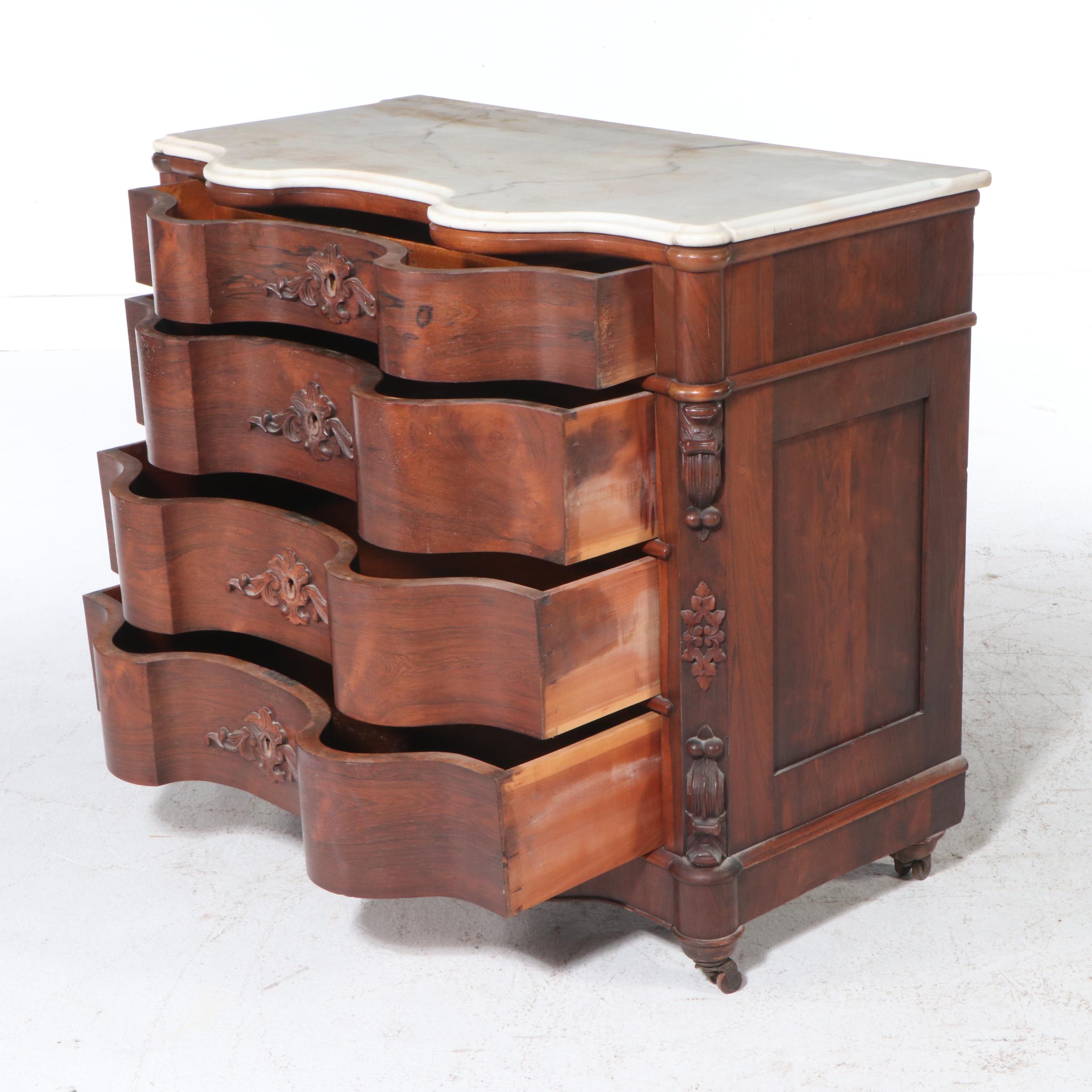 Victorian Serpentine Front Mahogany Dresser