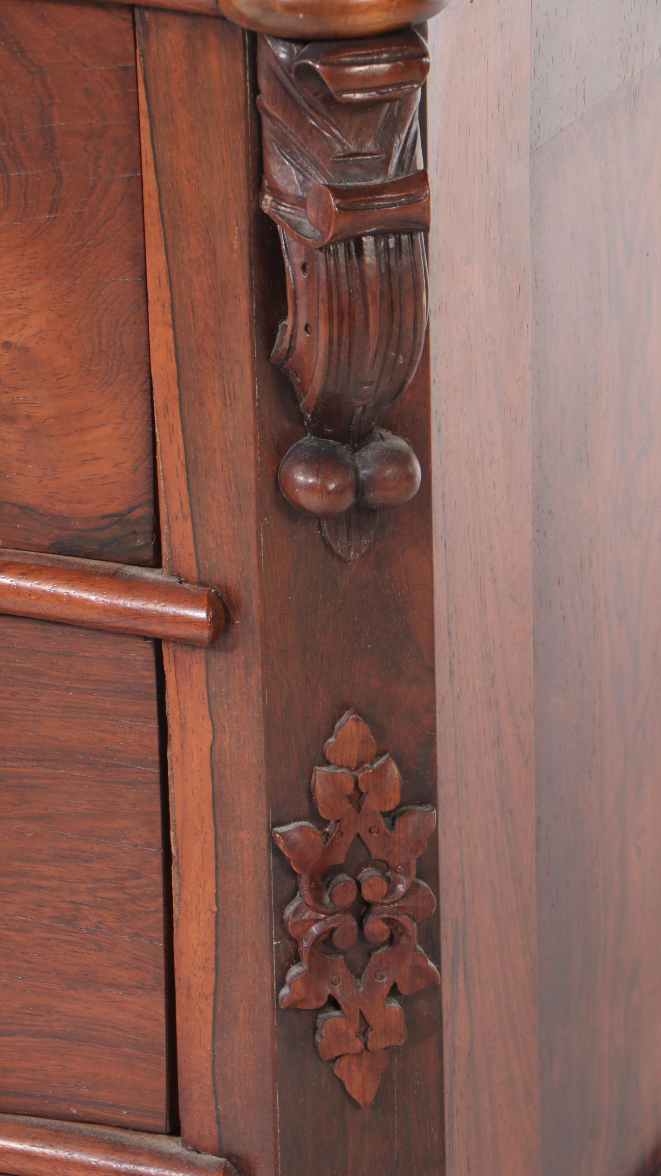 Victorian Serpentine Front Mahogany Dresser