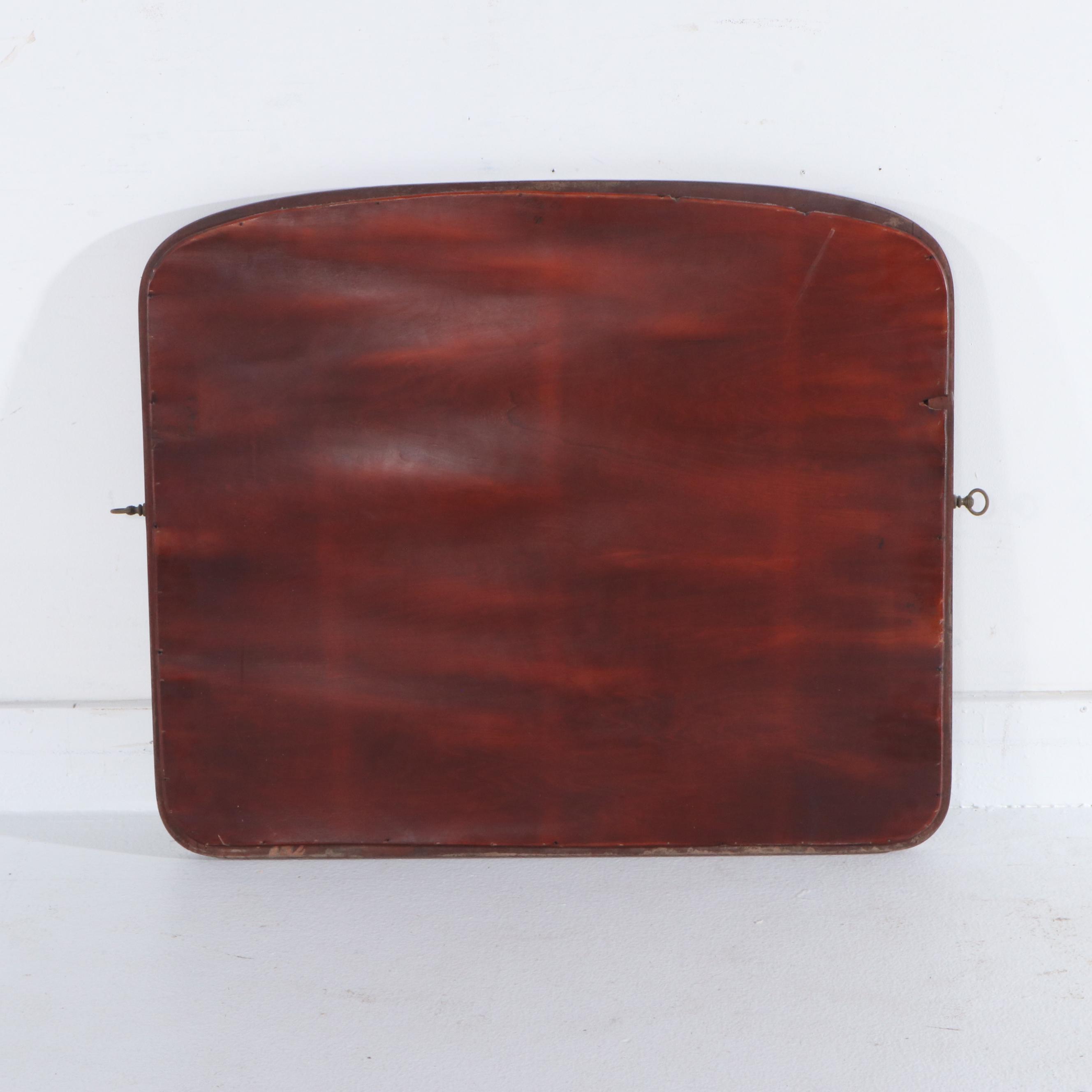 Victorian Serpentine Front Mahogany Dresser