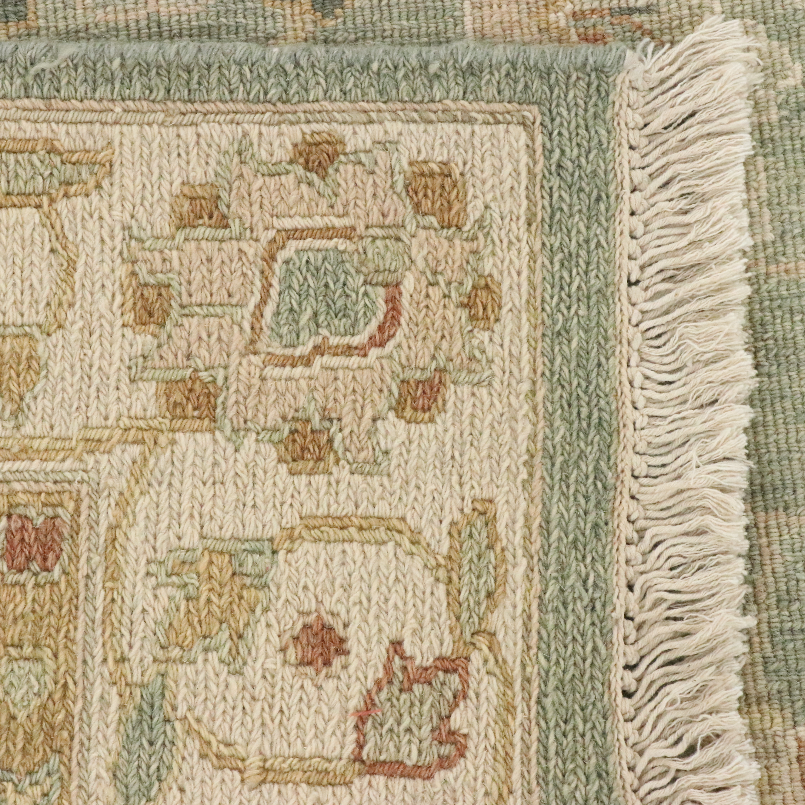 4'1 x 6'5 Handwoven Indian Soumak Area Rug