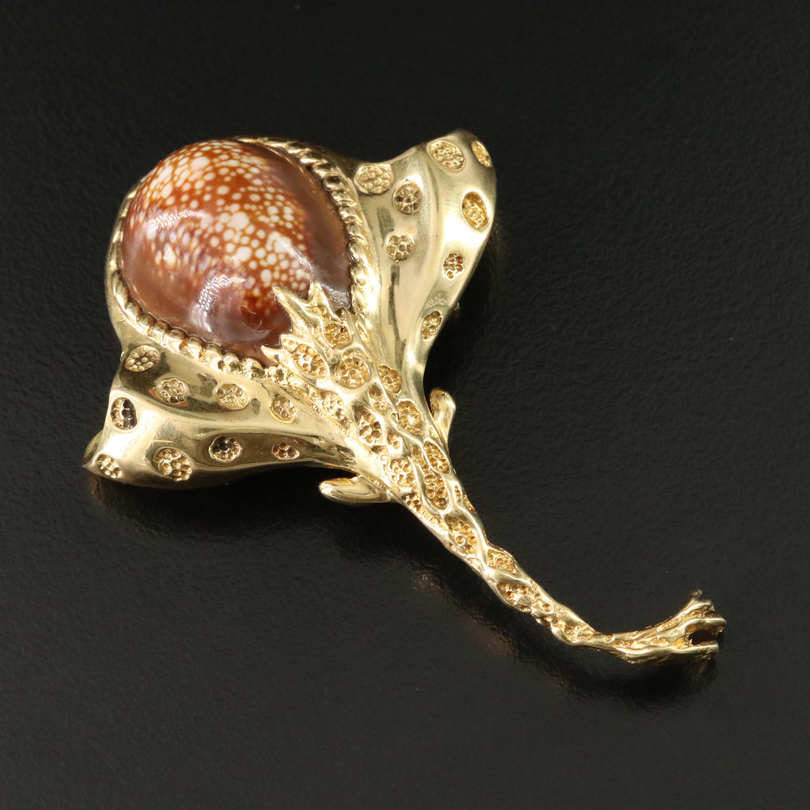 Vintage Robert Wander France 18K Cowrie Shell Manta Ray Brooch