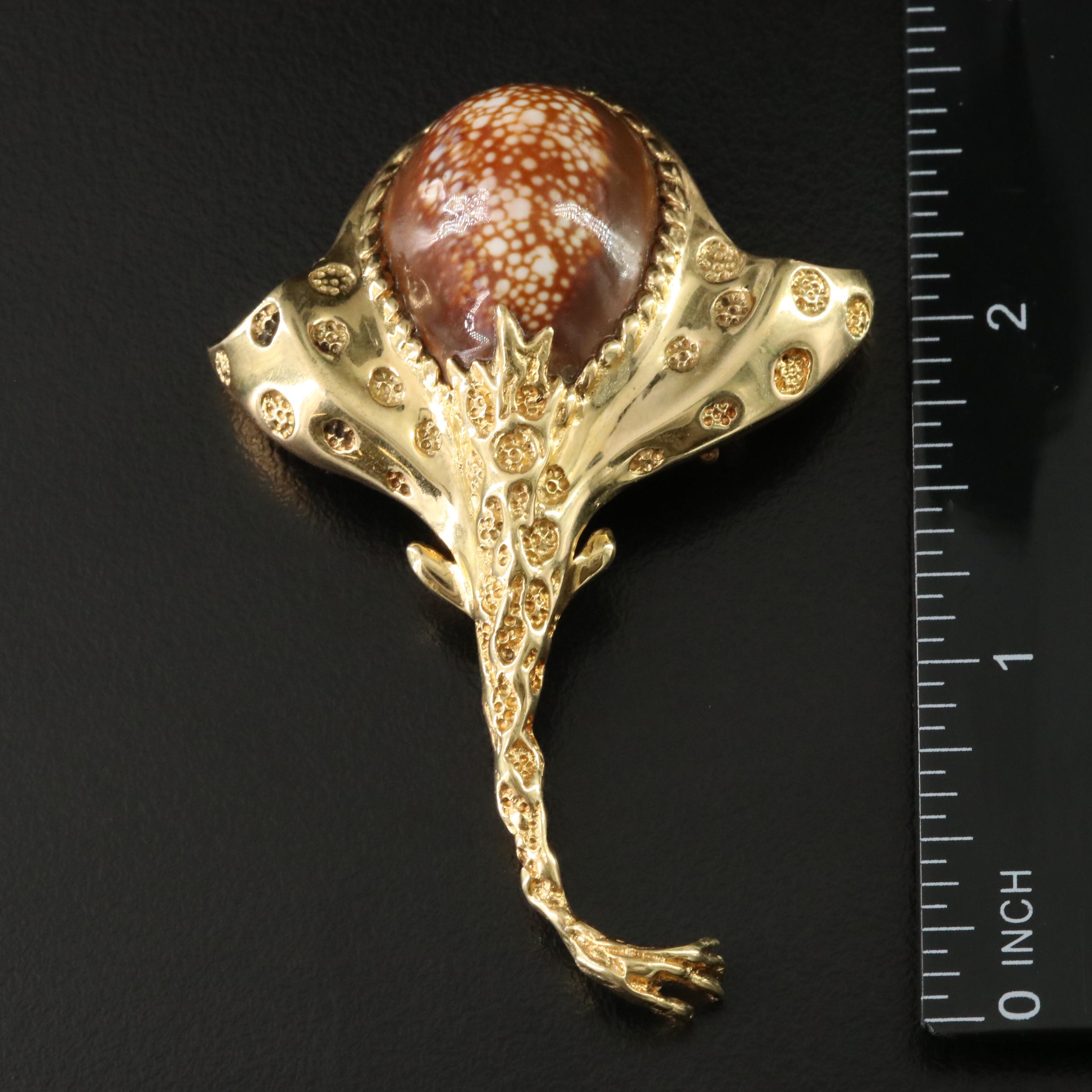 Vintage Robert Wander France 18K Cowrie Shell Manta Ray Brooch