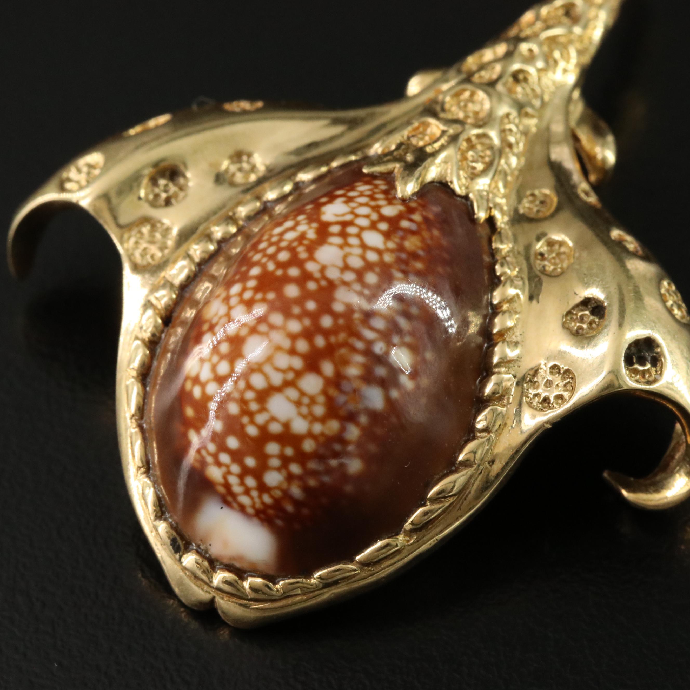 Vintage Robert Wander France 18K Cowrie Shell Manta Ray Brooch