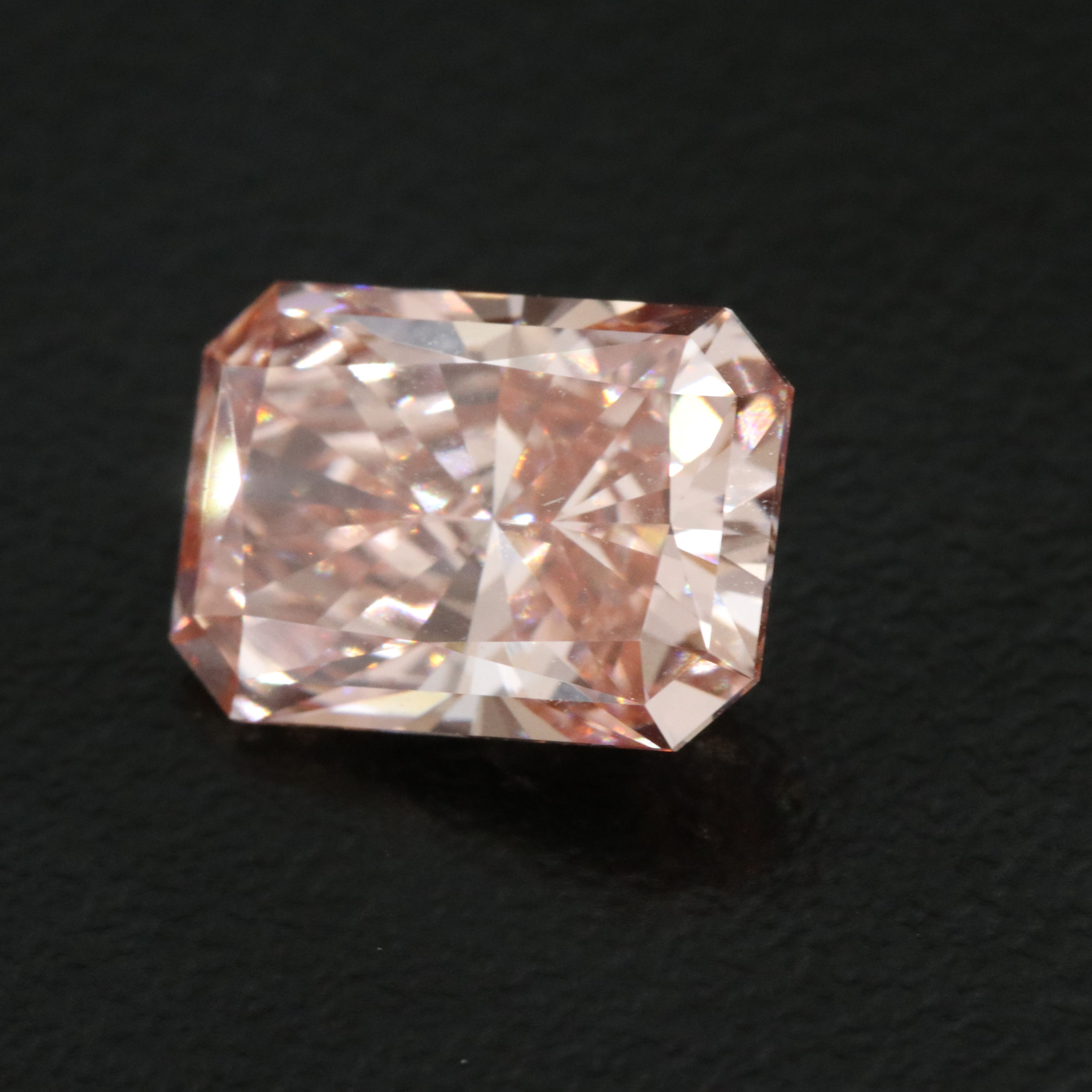Loose 3.08 CT Lab Grown Fancy Pink Diamond with IGI Report