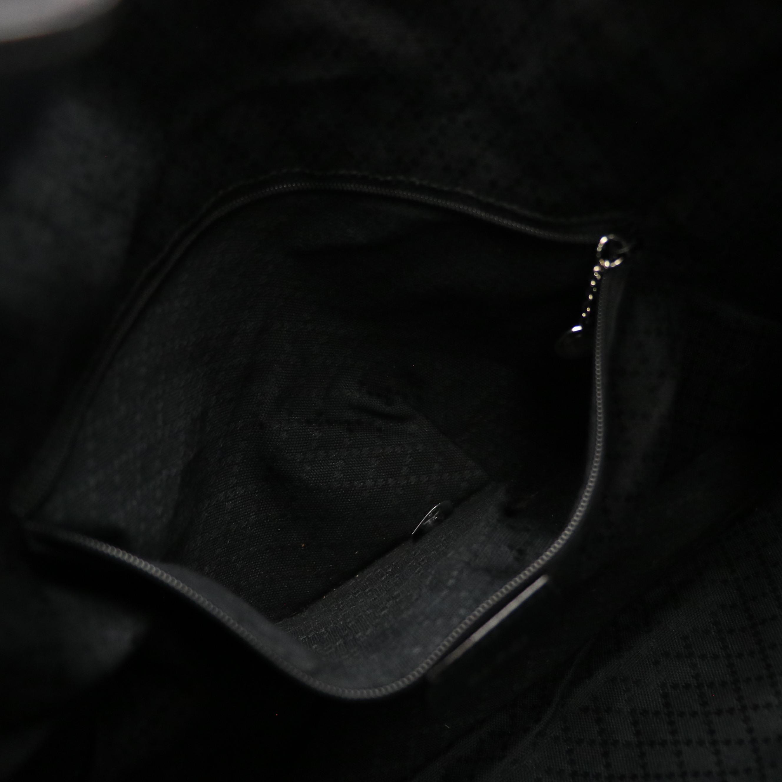 Gucci Bamboo Two-Way Hobo Bag in Black Nylon and Leather