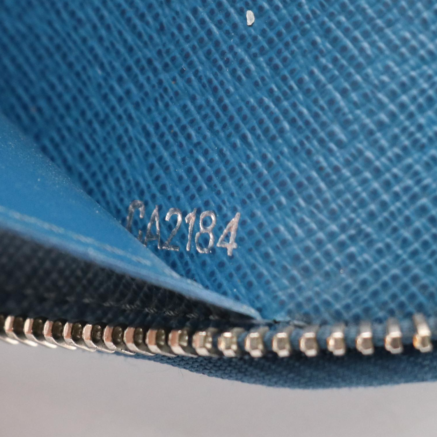 Louis Vuitton Zip Around Organizer Wallet in Toledo Blue Epi Leather