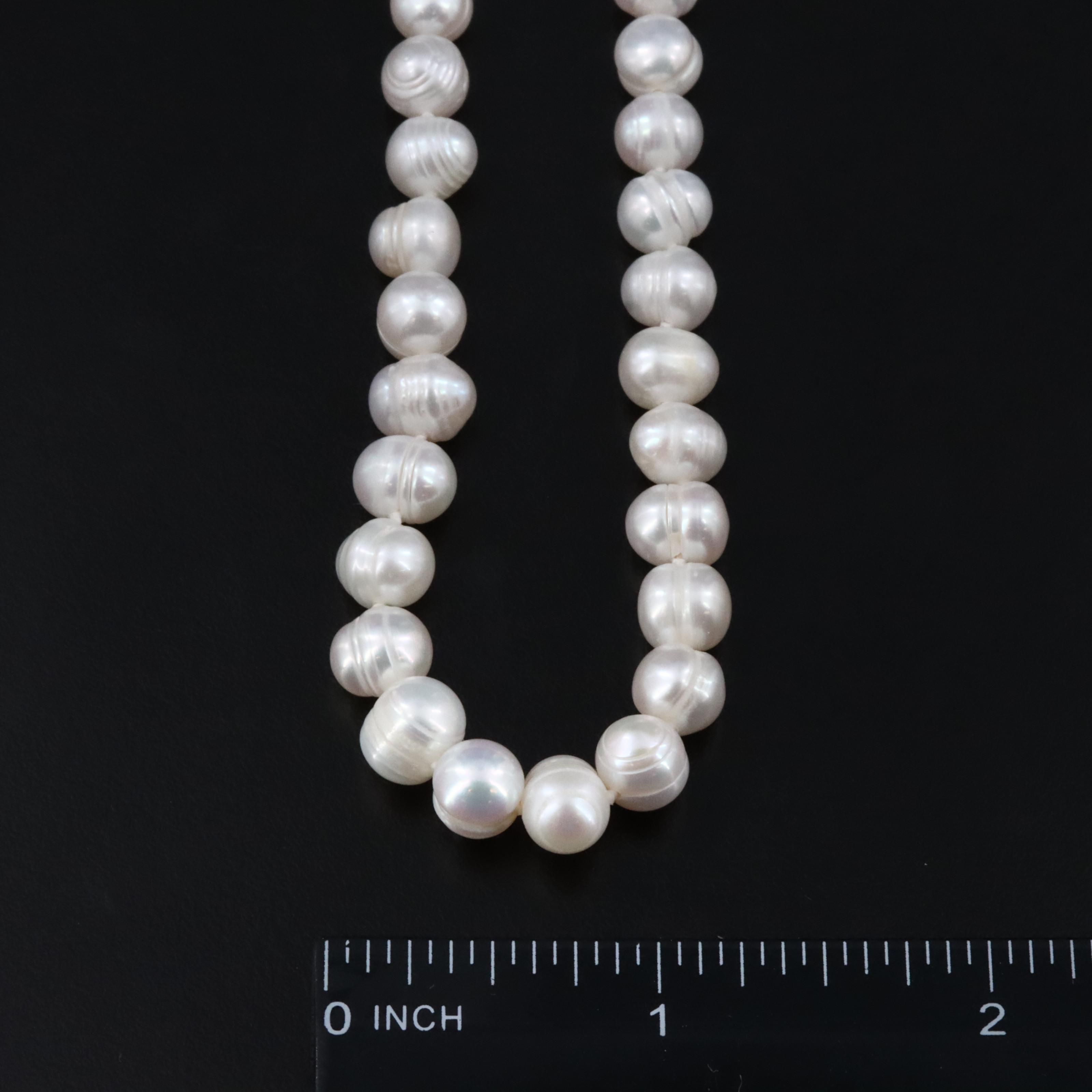 Rope Length Pearl Necklace