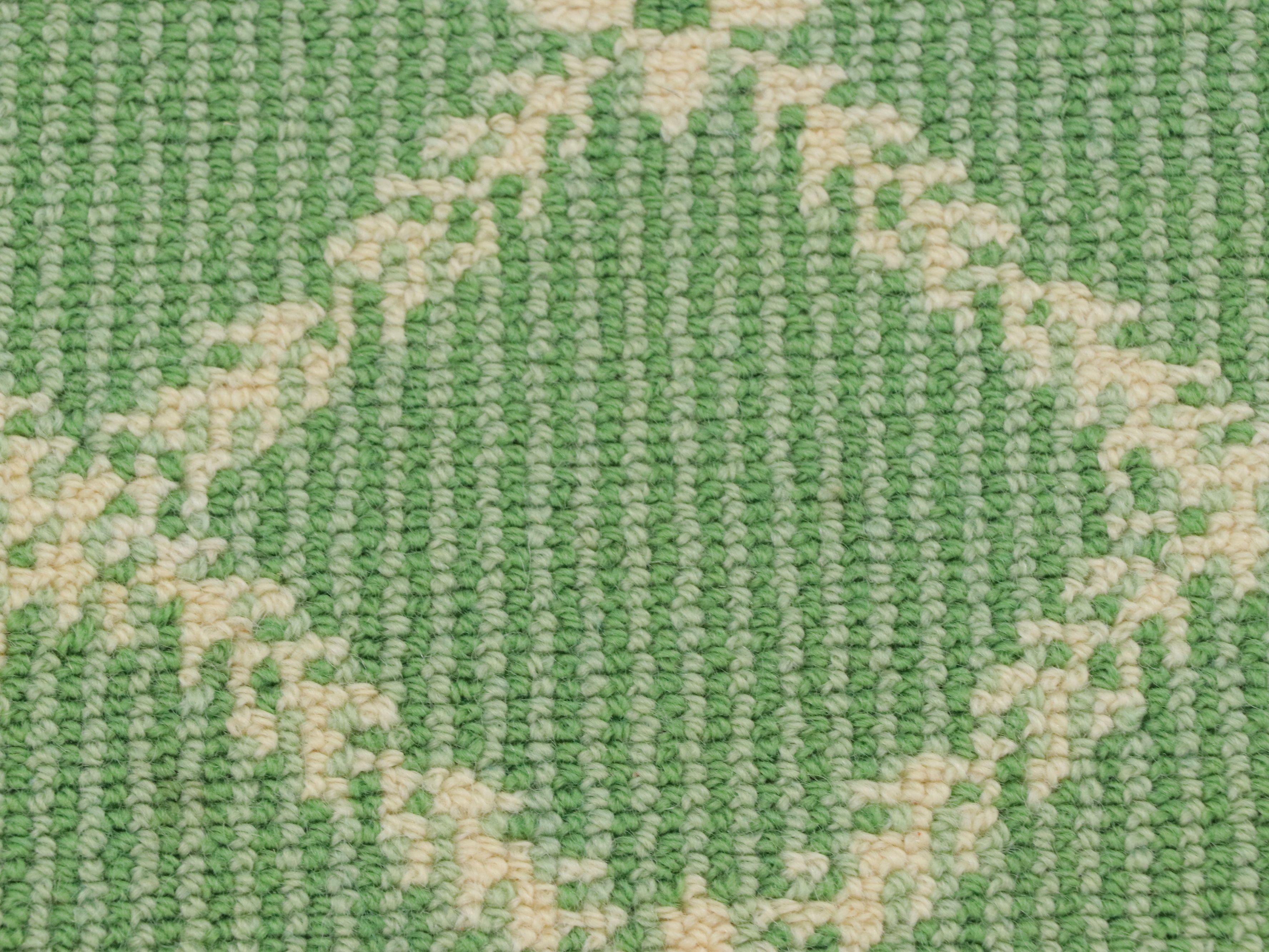 10'11 x 14'11 Machine Made Green Lattice Room-Sized Rug