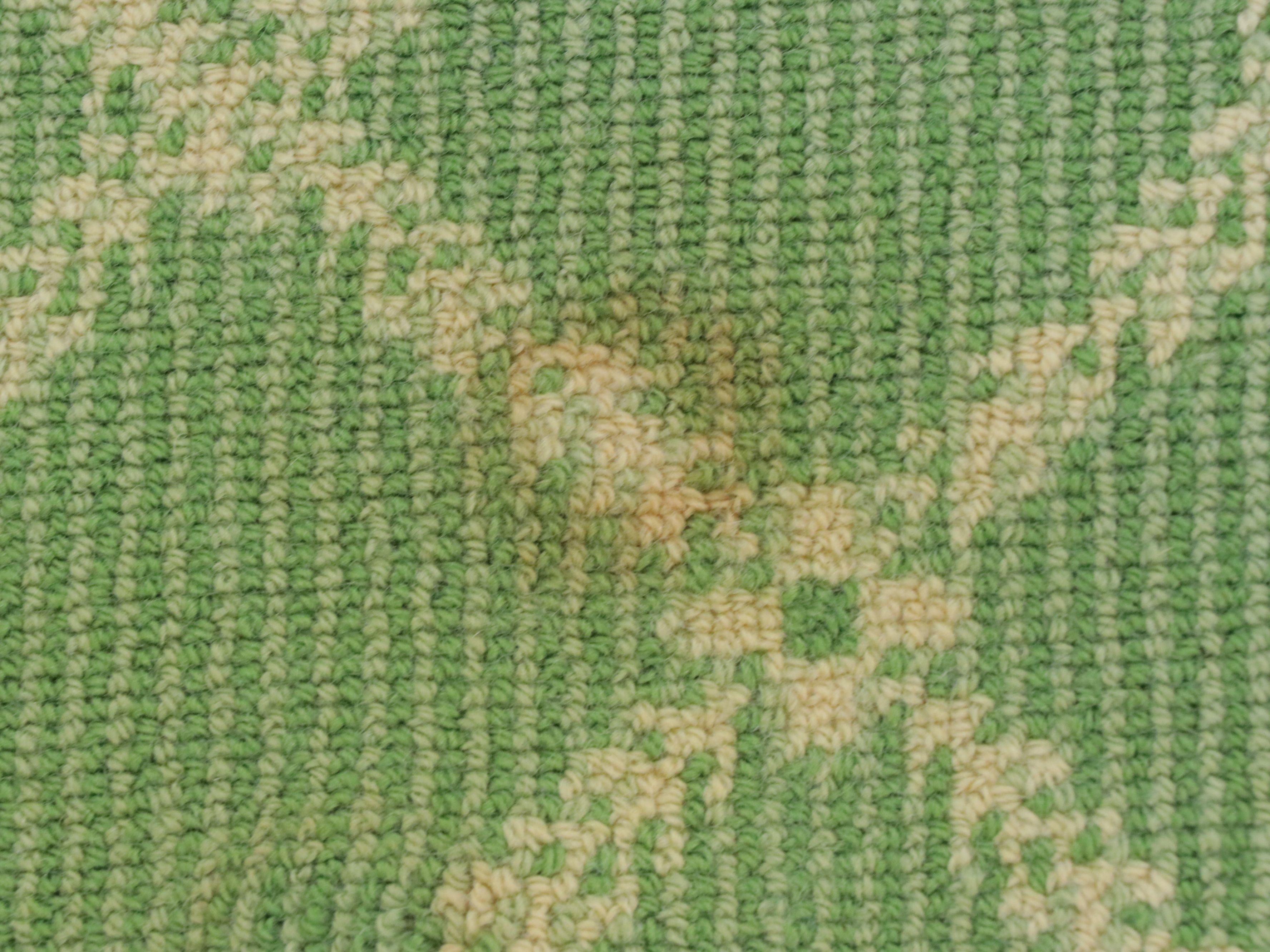 10'11 x 14'11 Machine Made Green Lattice Room-Sized Rug