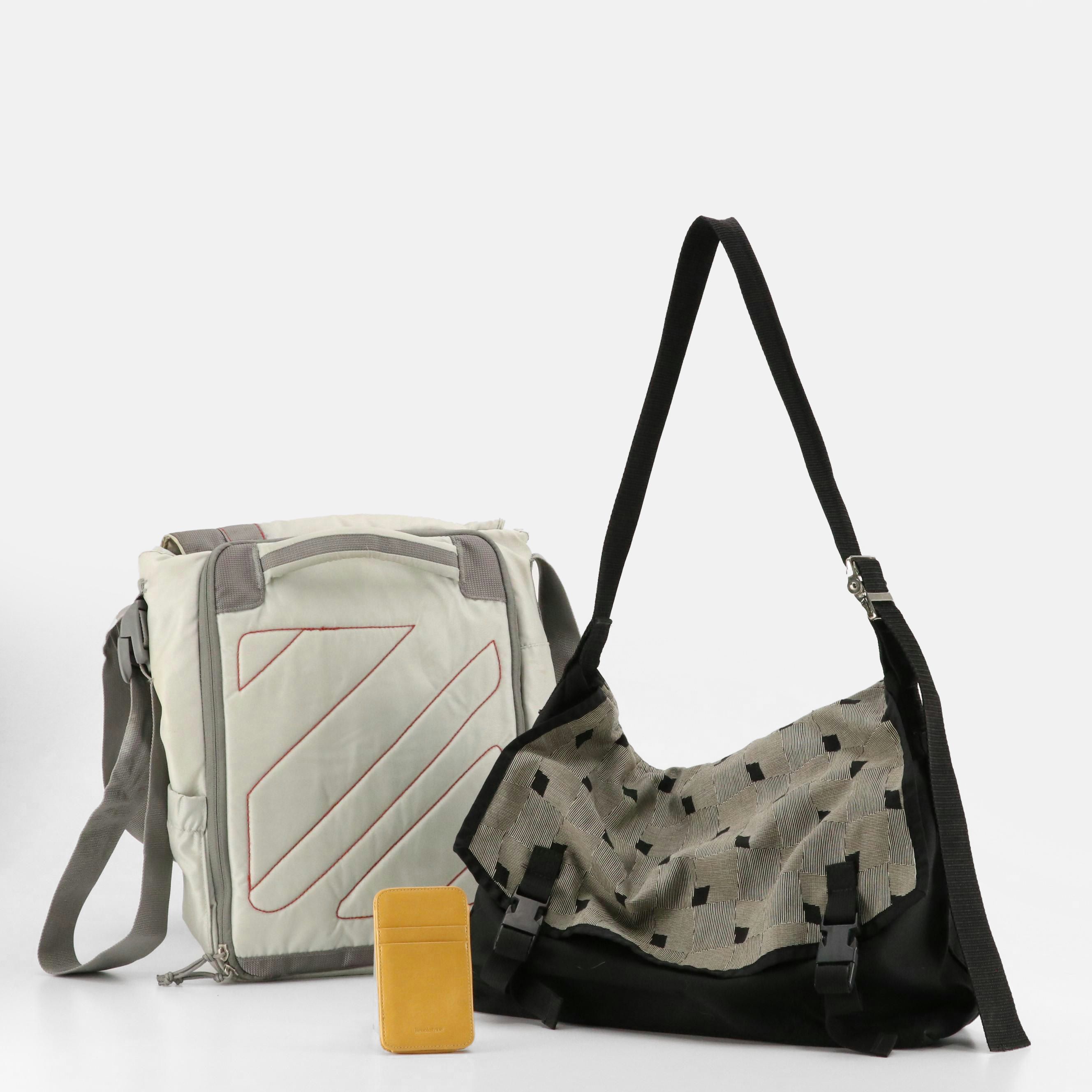 Jansport Curbside and Other Messenger Bag with Brookstone Card Holder