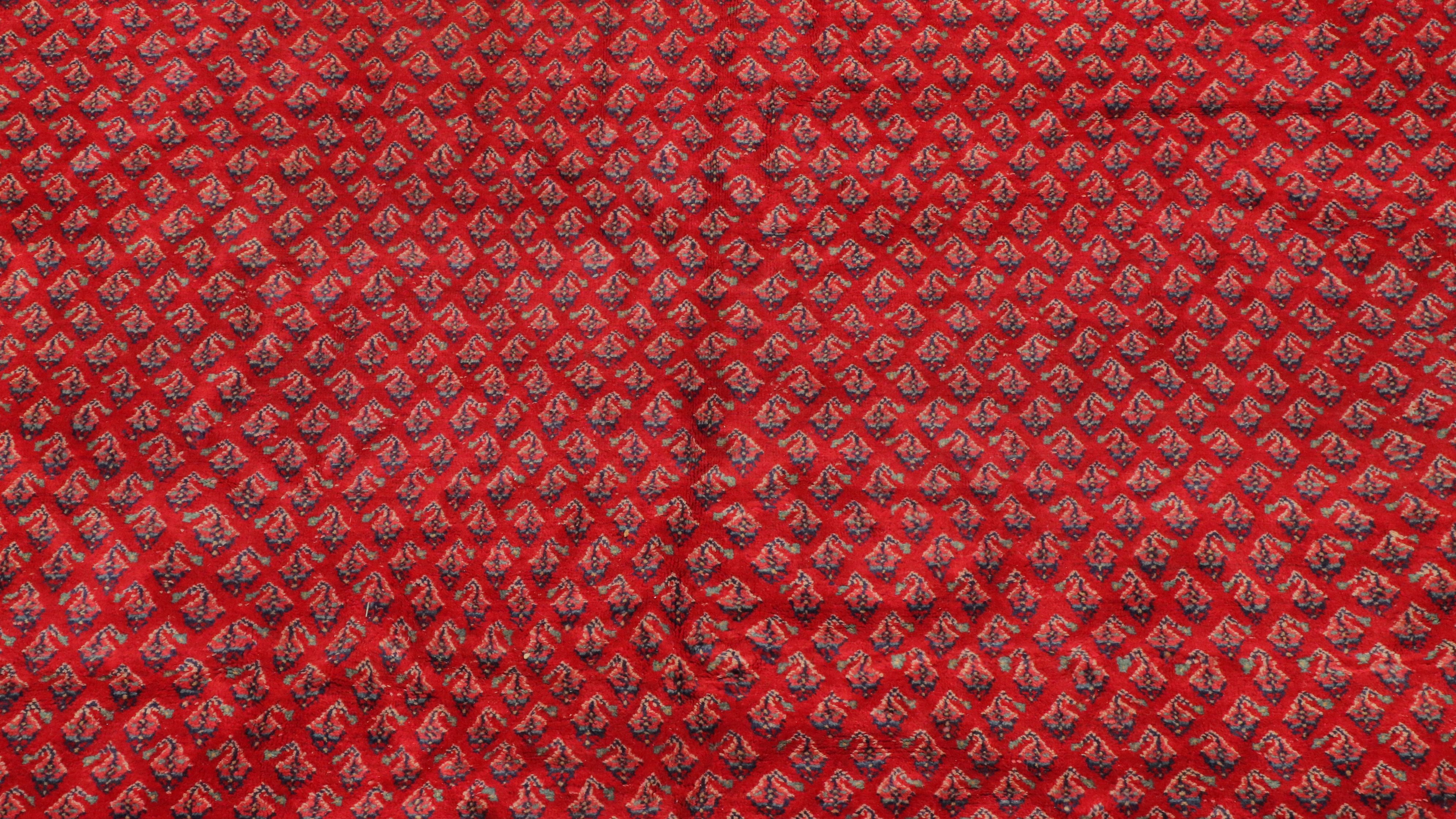 10'5 x 14'1 Hand-Knotted Persian Seraband Room-Sized Rug