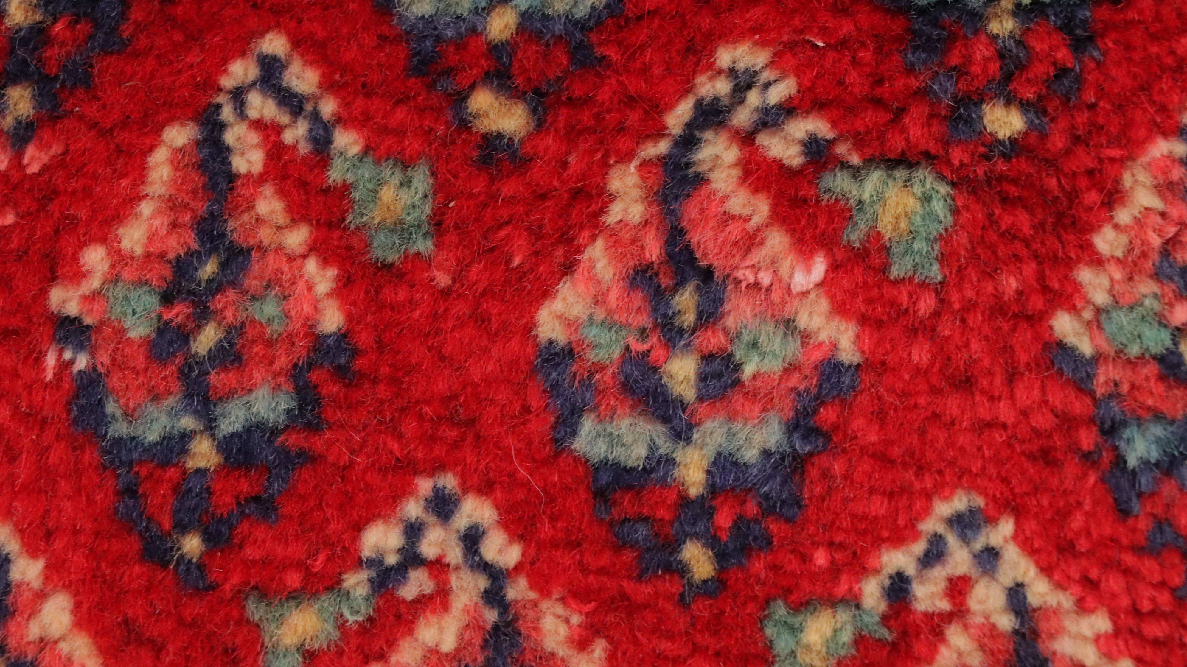 10'5 x 14'1 Hand-Knotted Persian Seraband Room-Sized Rug