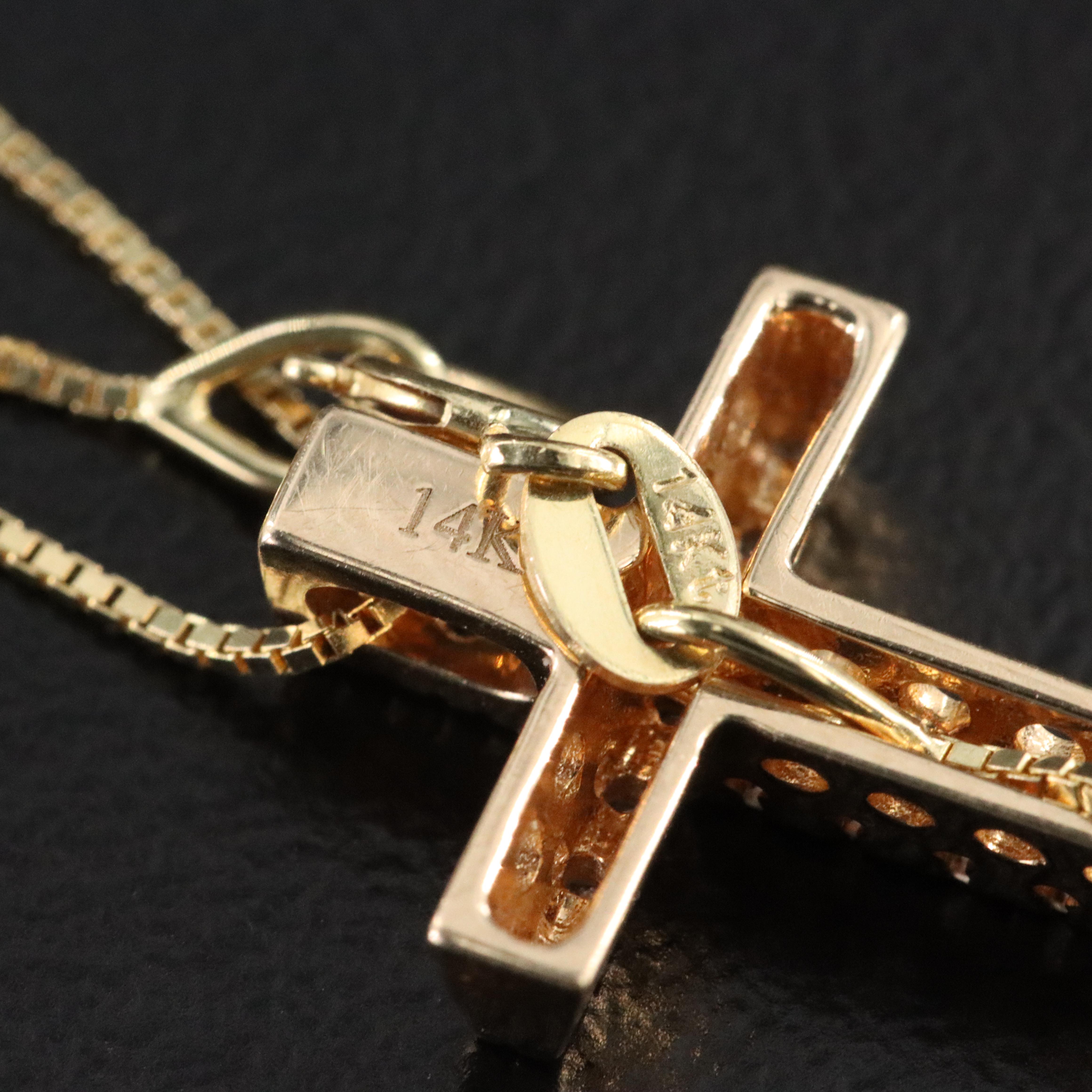 14K 0.06 CTW Diamond Cross Pendant Necklace