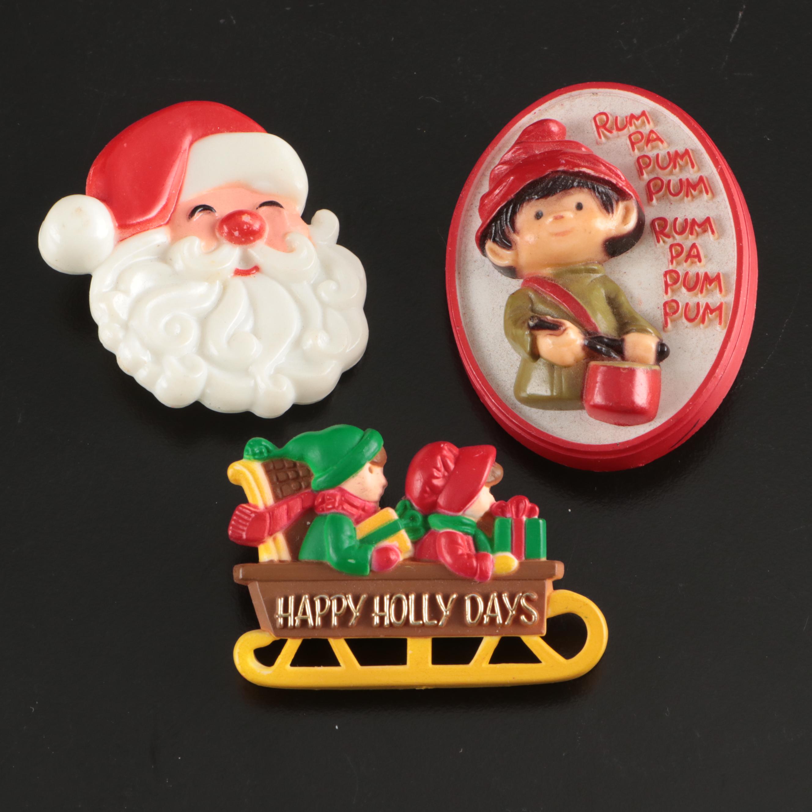 Aluminum and Other Christmas Tree Ornaments with More Décor