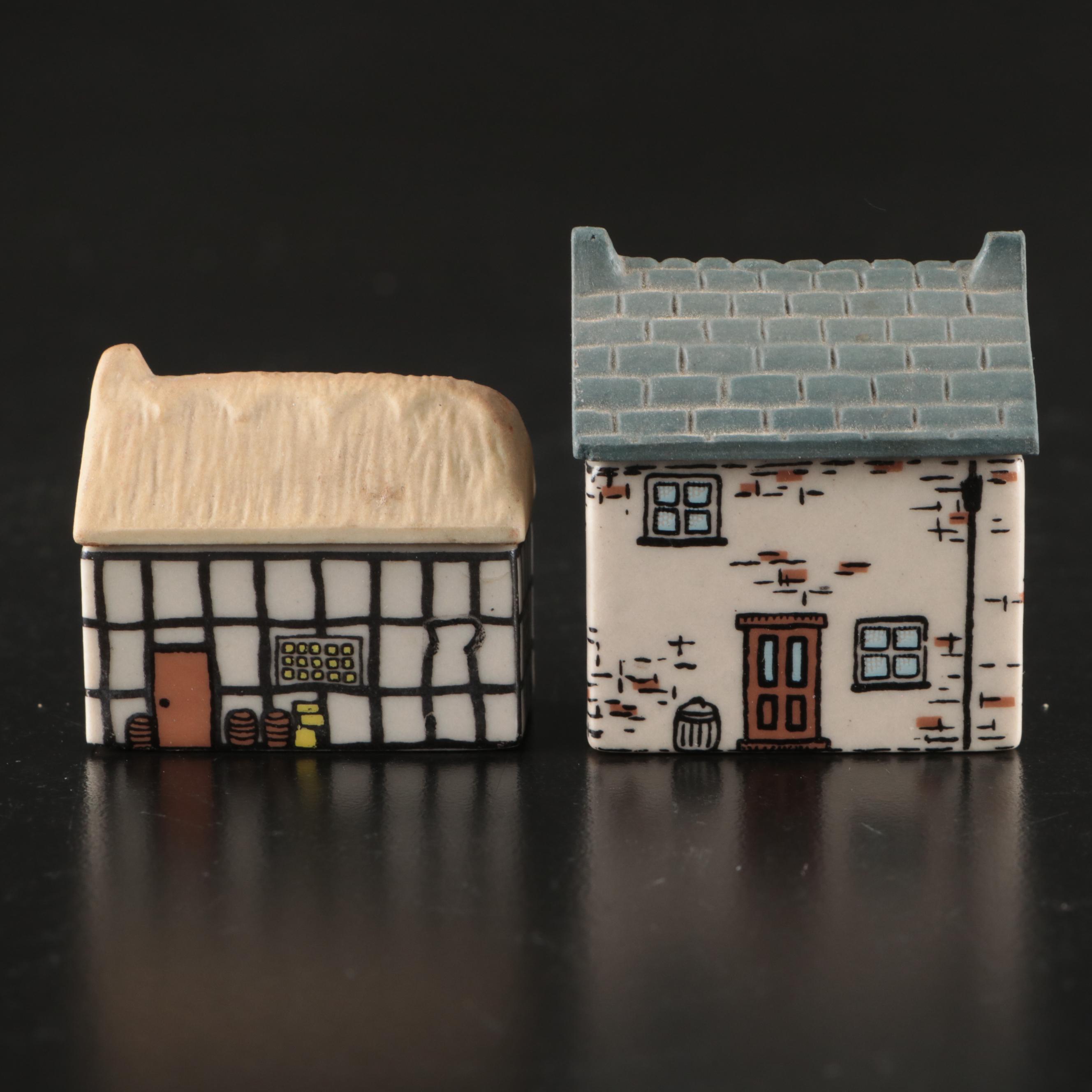 Aluminum and Other Christmas Tree Ornaments with More Décor